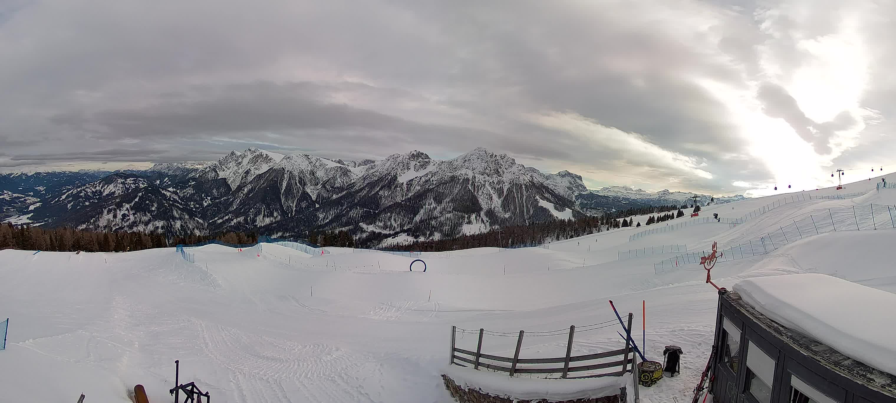 Snowpark Kronplatz live webcam