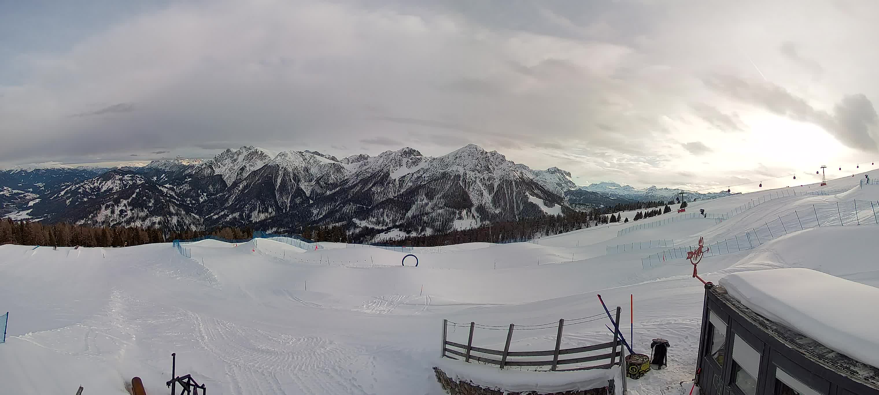 Snowpark Kronplatz live webcam