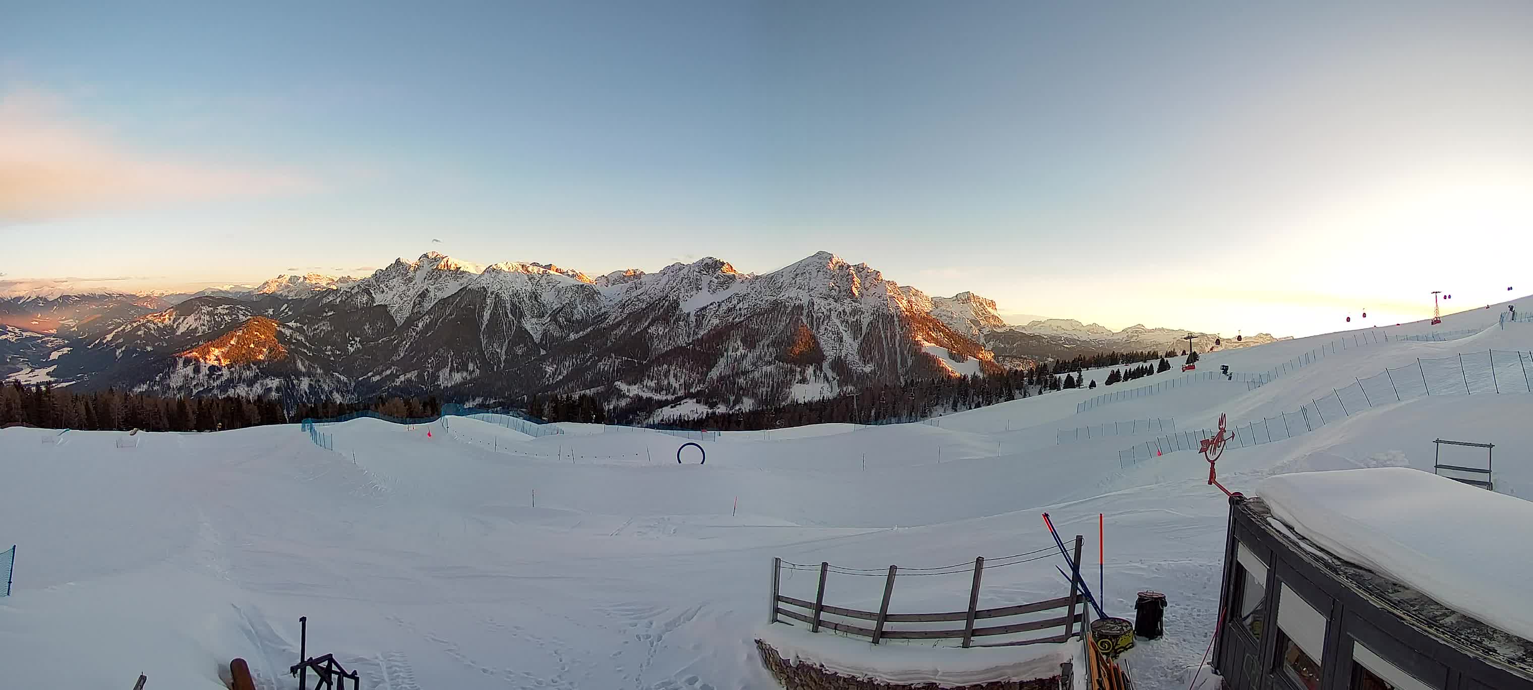 Snowpark Kronplatz live webcam
