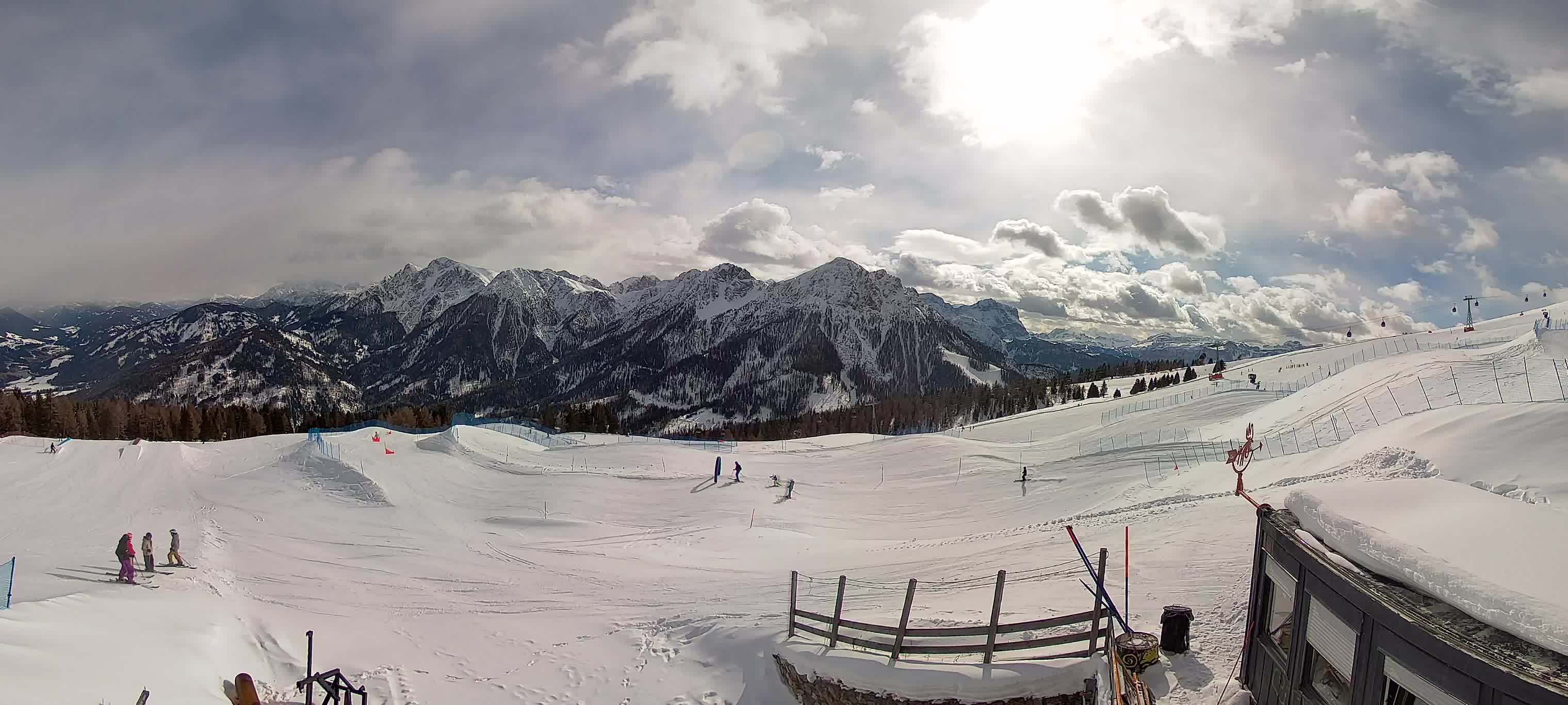 Snowpark Kronplatz live webcam