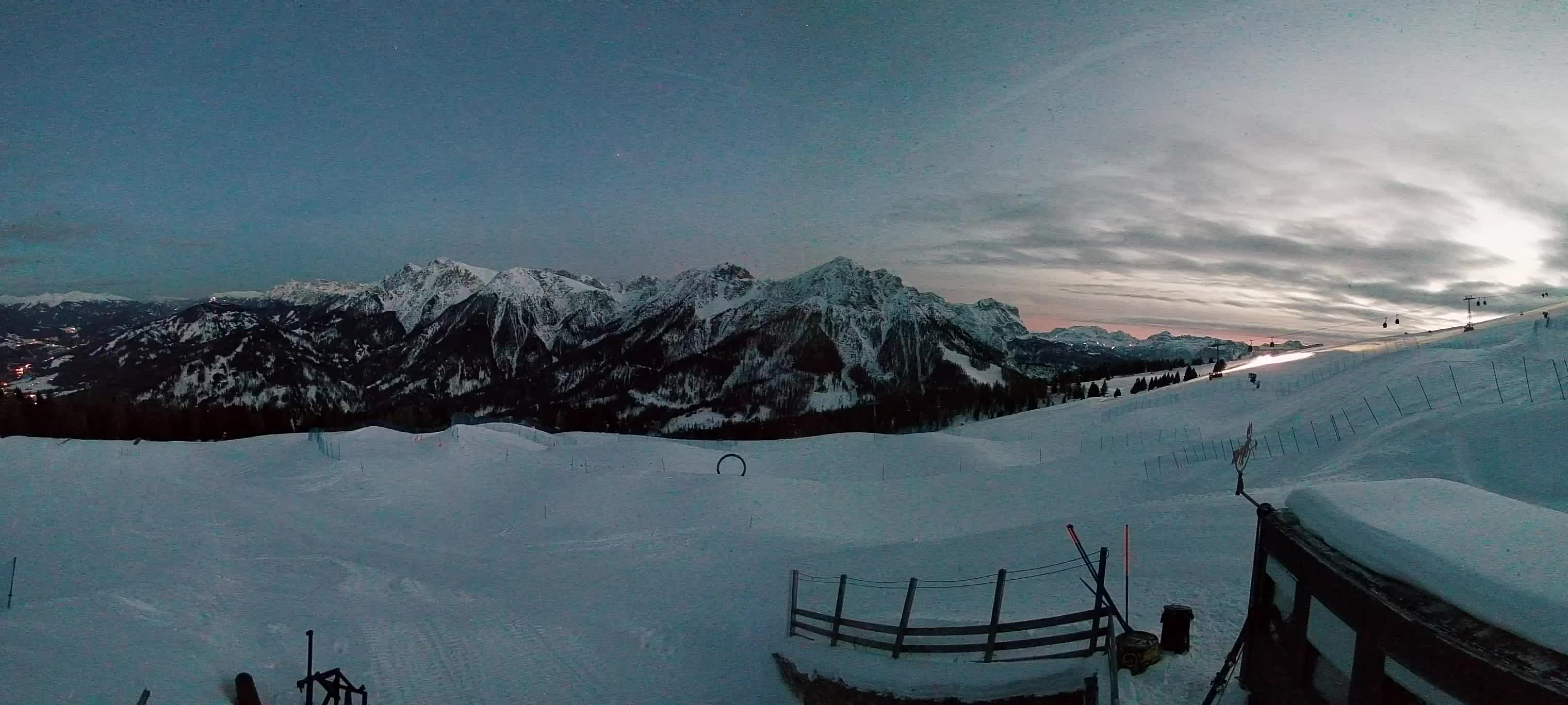 Snowpark Kronplatz live webcam