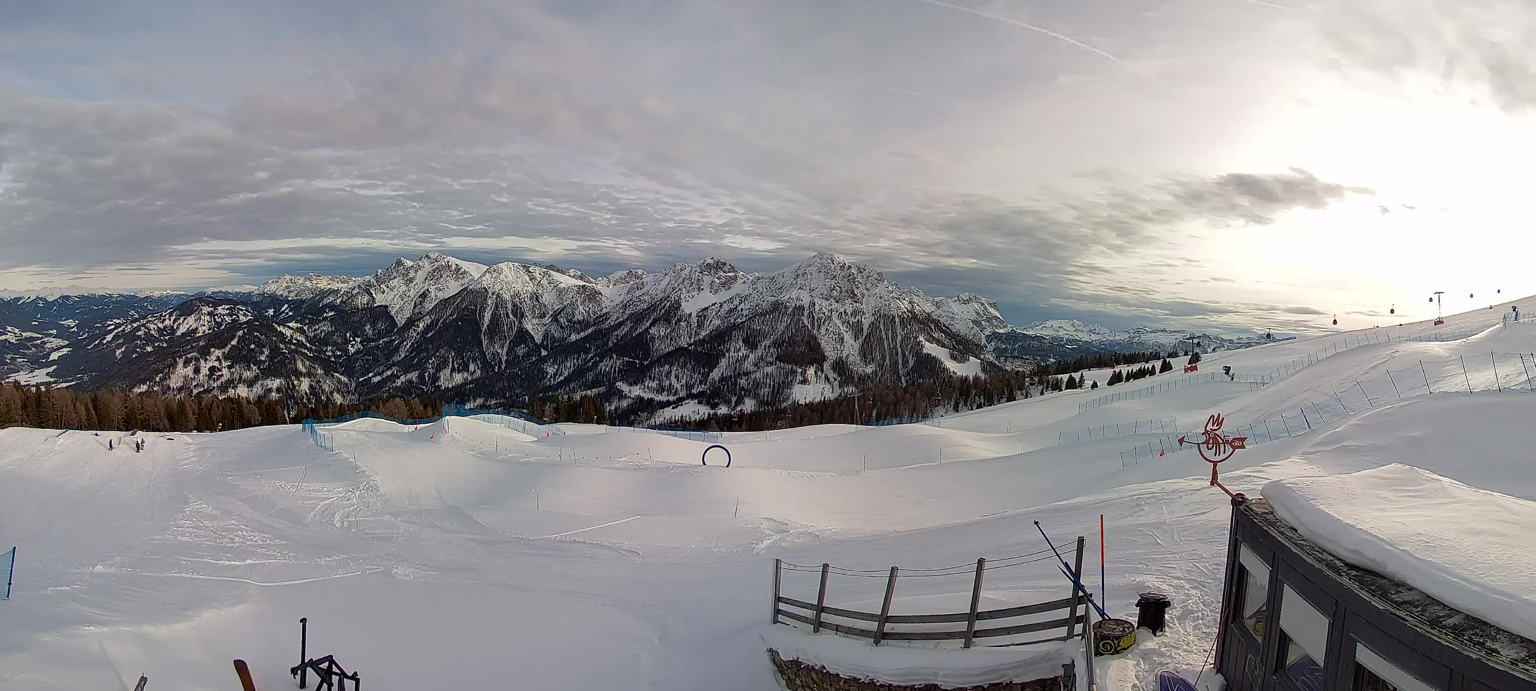 Snowpark Kronplatz live webcam