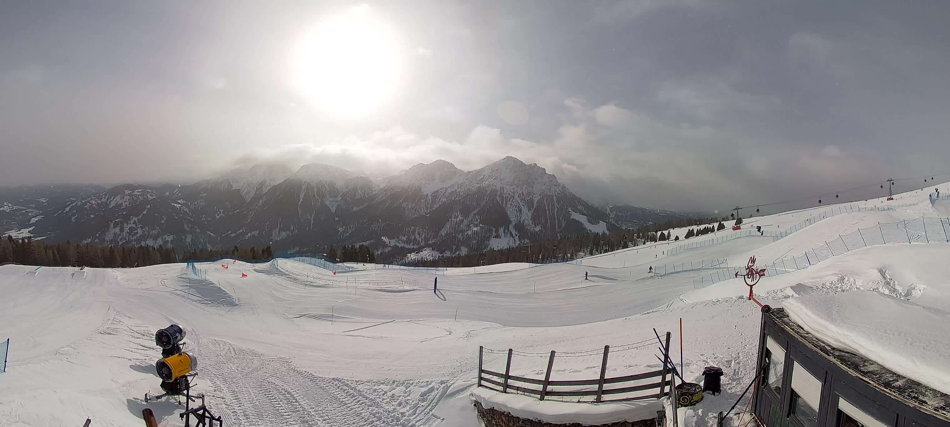 Snowpark Kronplatz live webcam