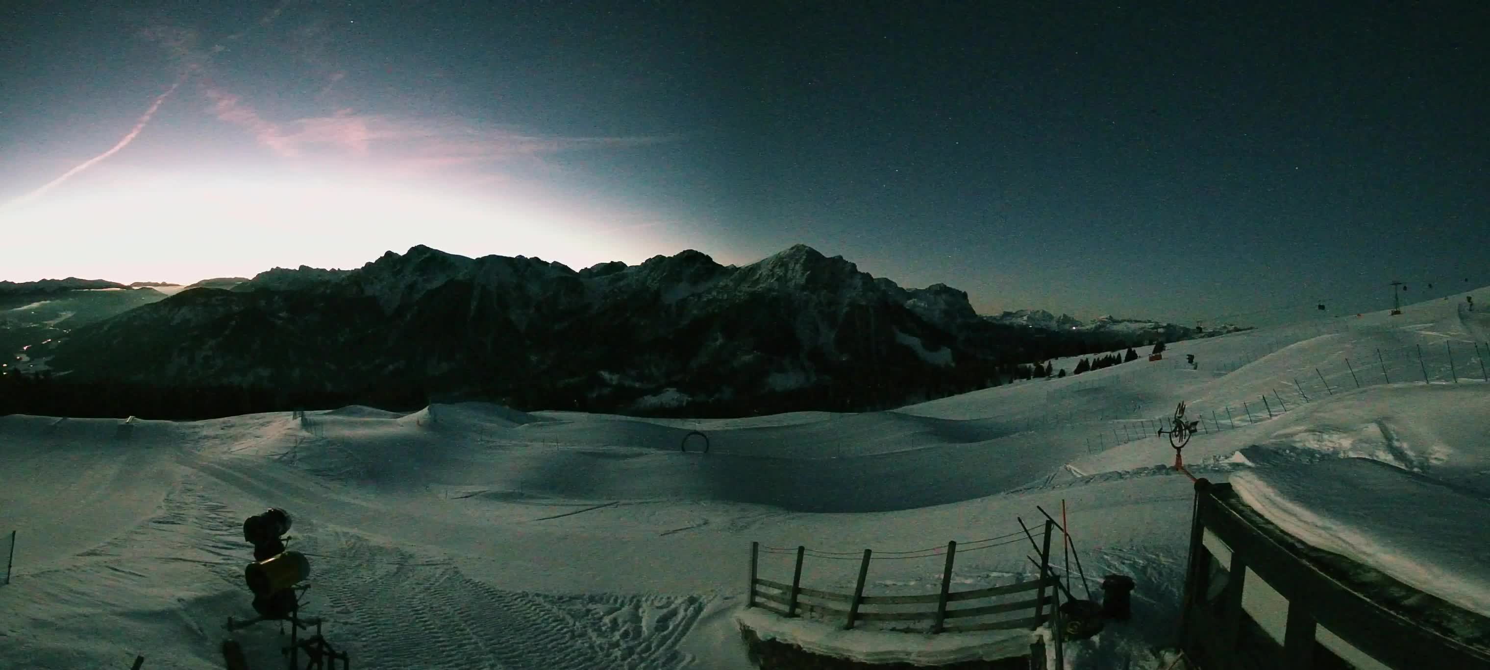 Snowpark Kronplatz live webcam