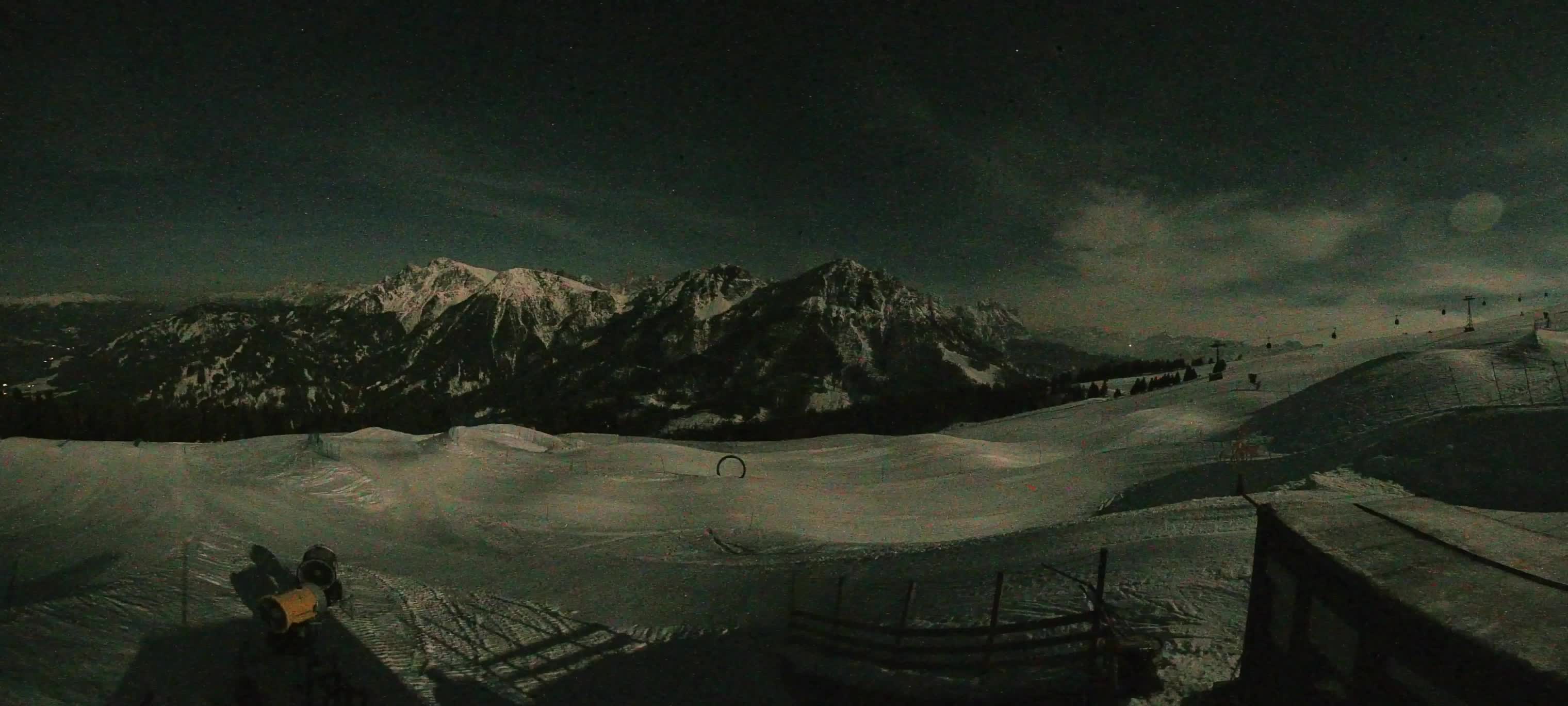 Snowpark Kronplatz live webcam