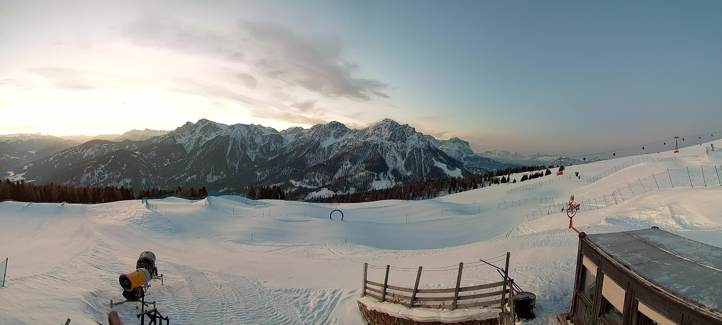 Snowpark Kronplatz live webcam