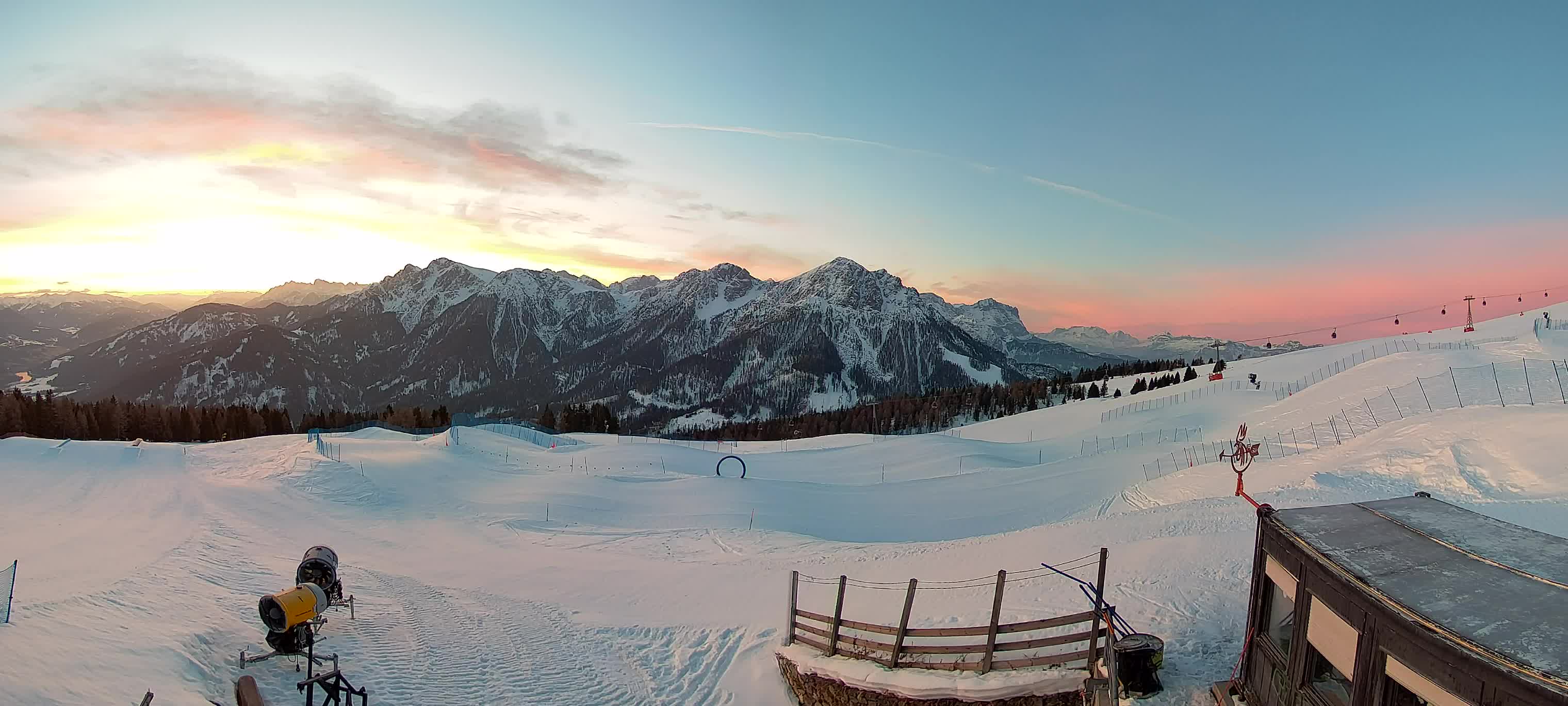 Snowpark Kronplatz live webcam
