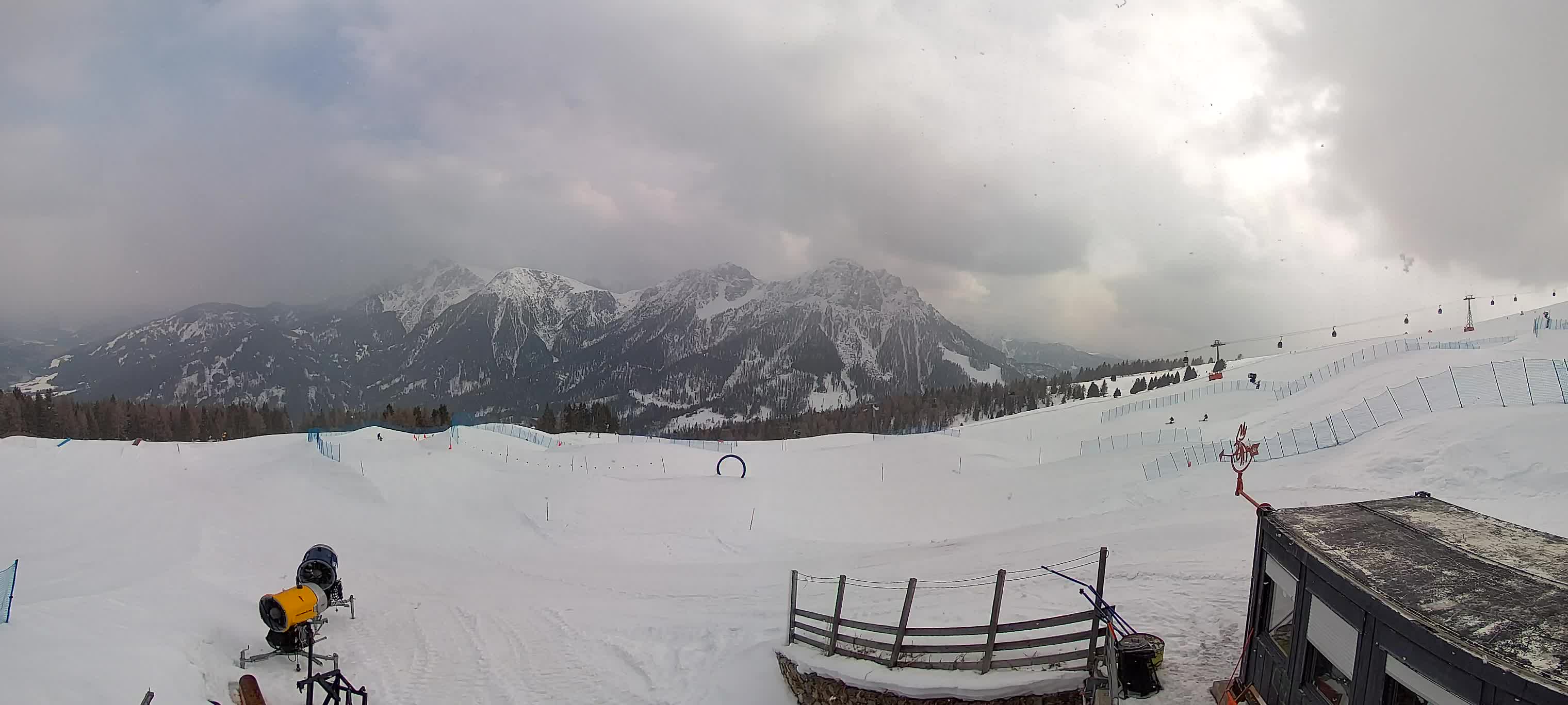 Snowpark Kronplatz live webcam