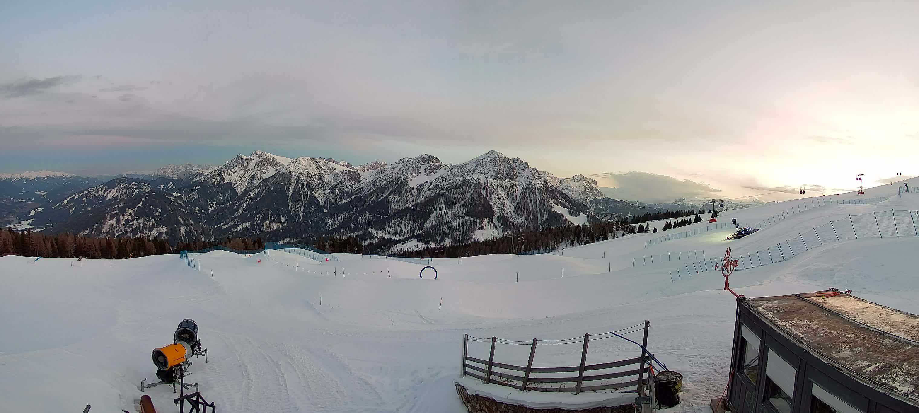 Snowpark Kronplatz live webcam