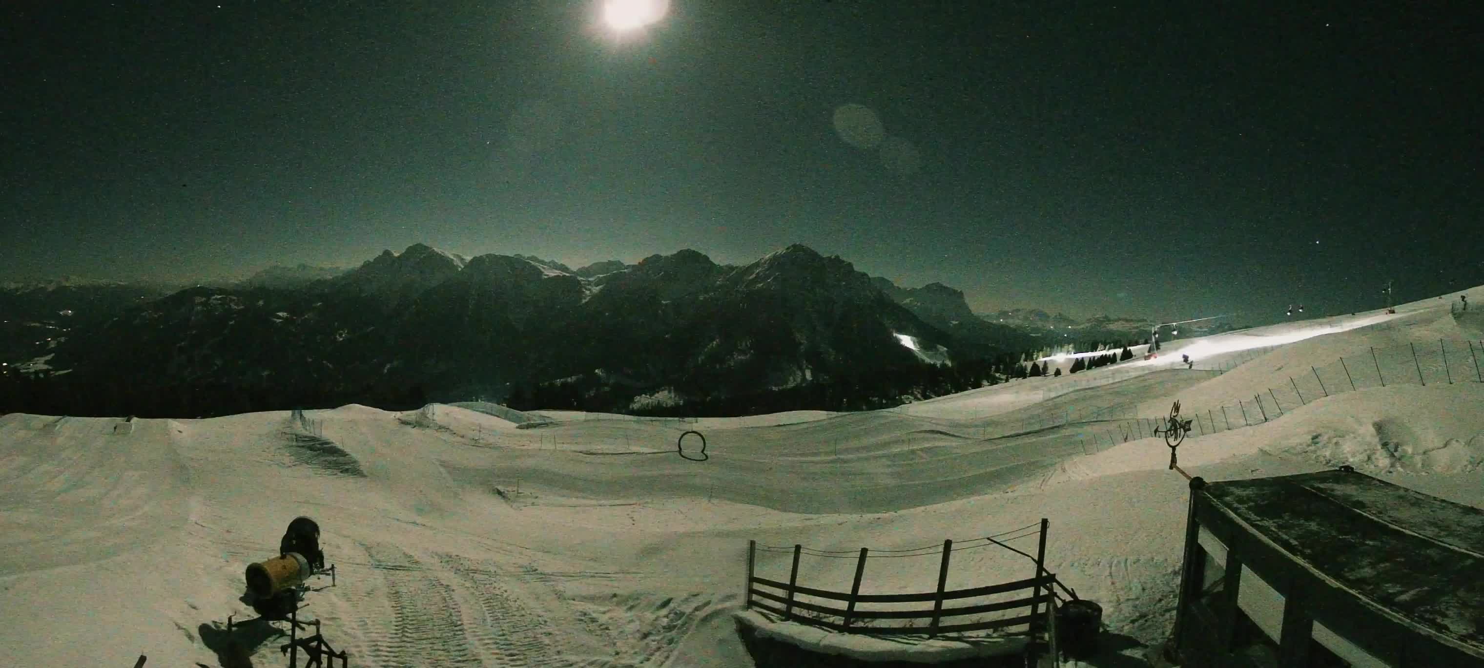 Snowpark Kronplatz live webcam