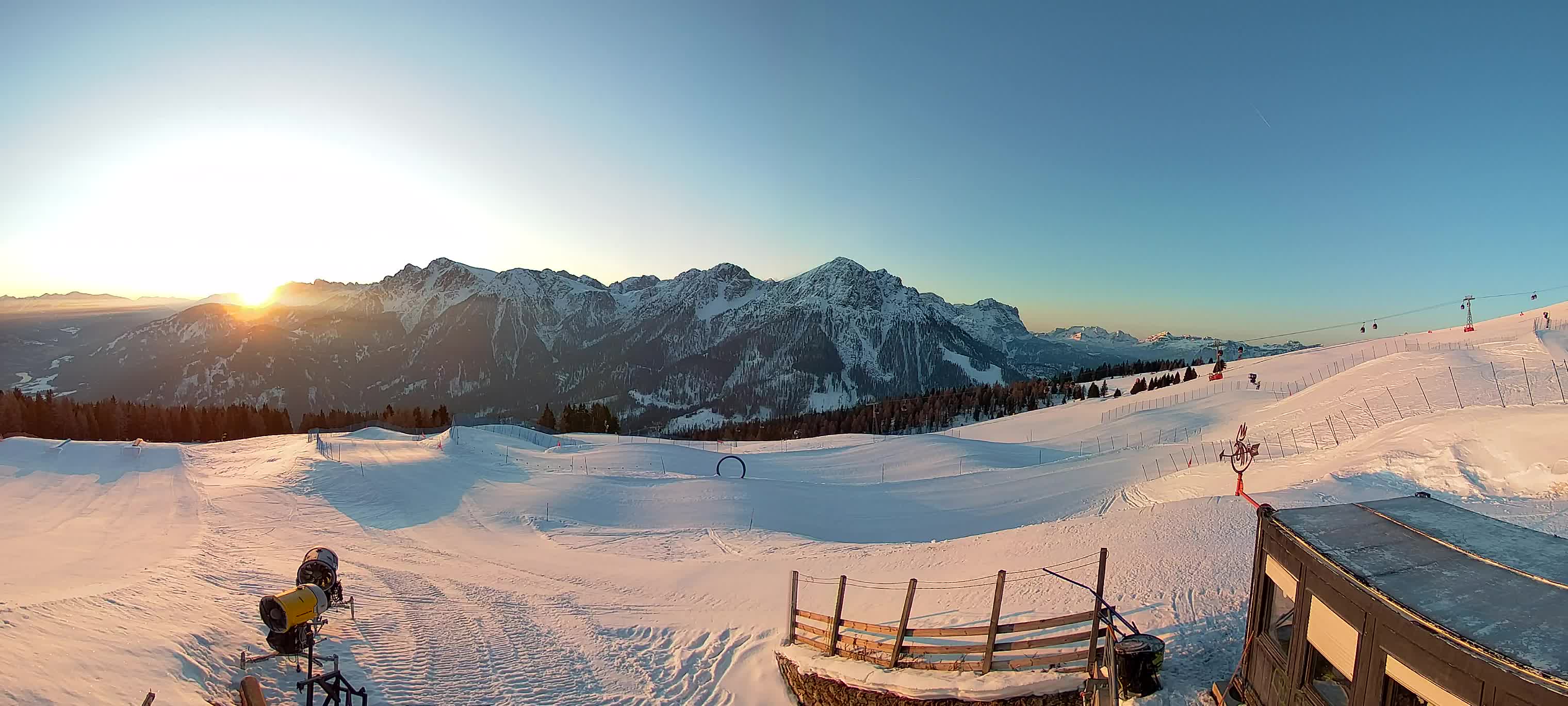 Snowpark Kronplatz live webcam