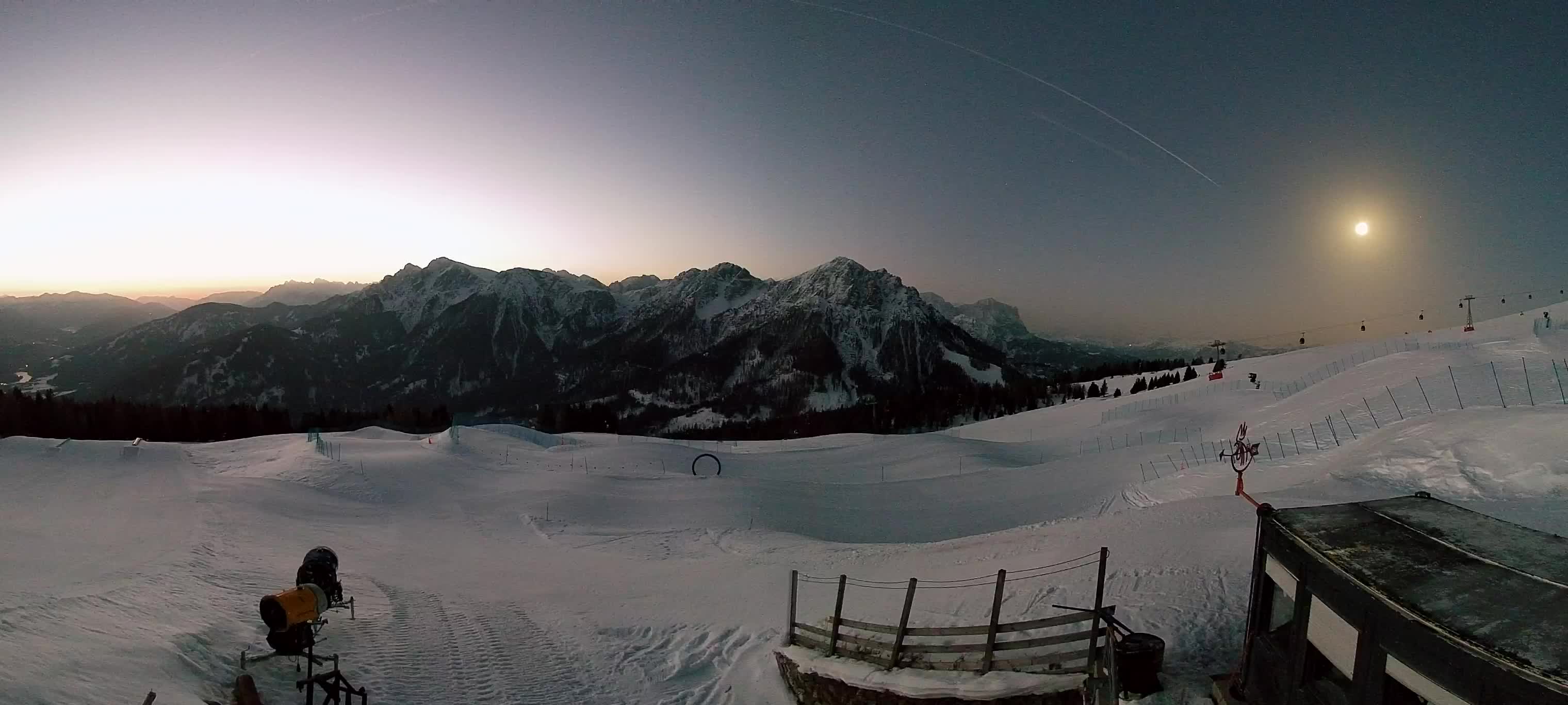 Snowpark Kronplatz live webcam