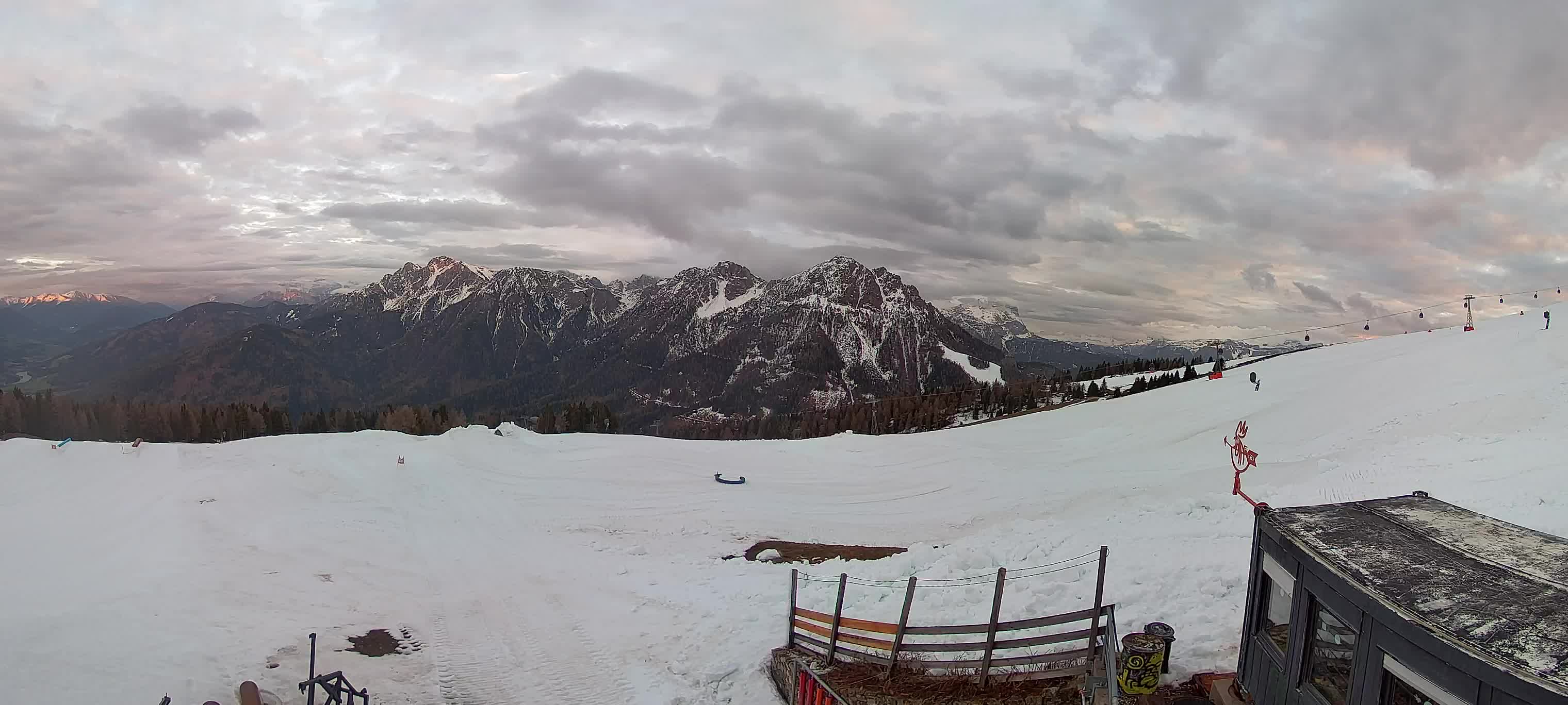 Snowpark Kronplatz live webcam