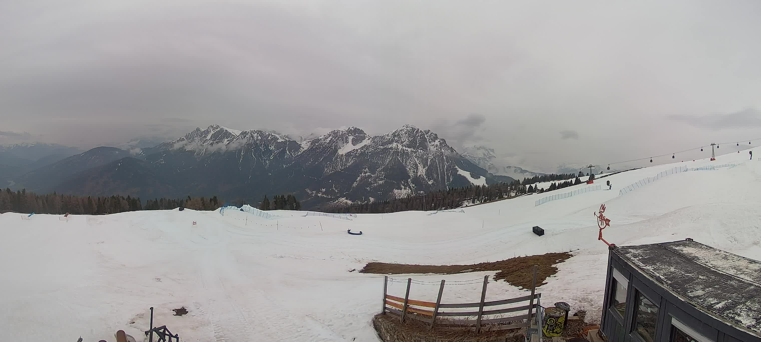Snowpark Kronplatz live webcam
