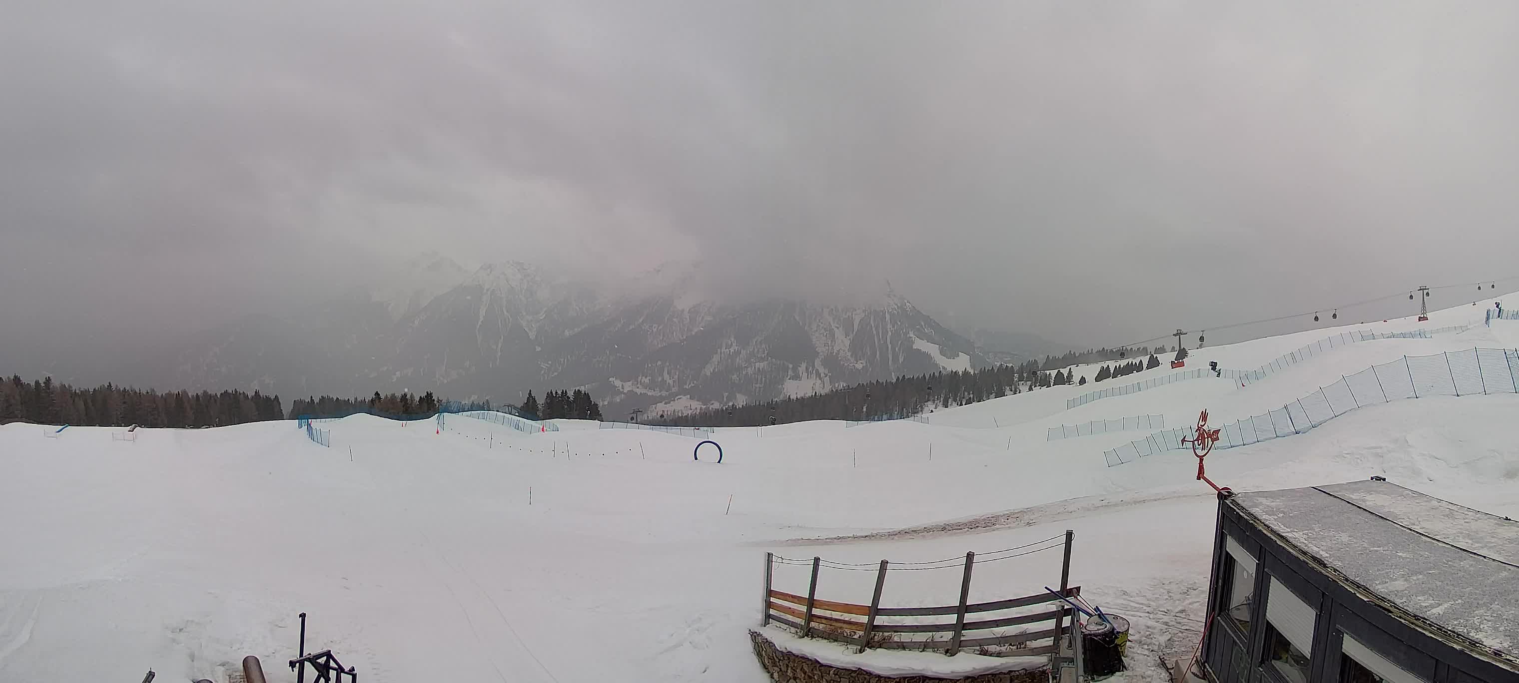 Snowpark Kronplatz live webcam