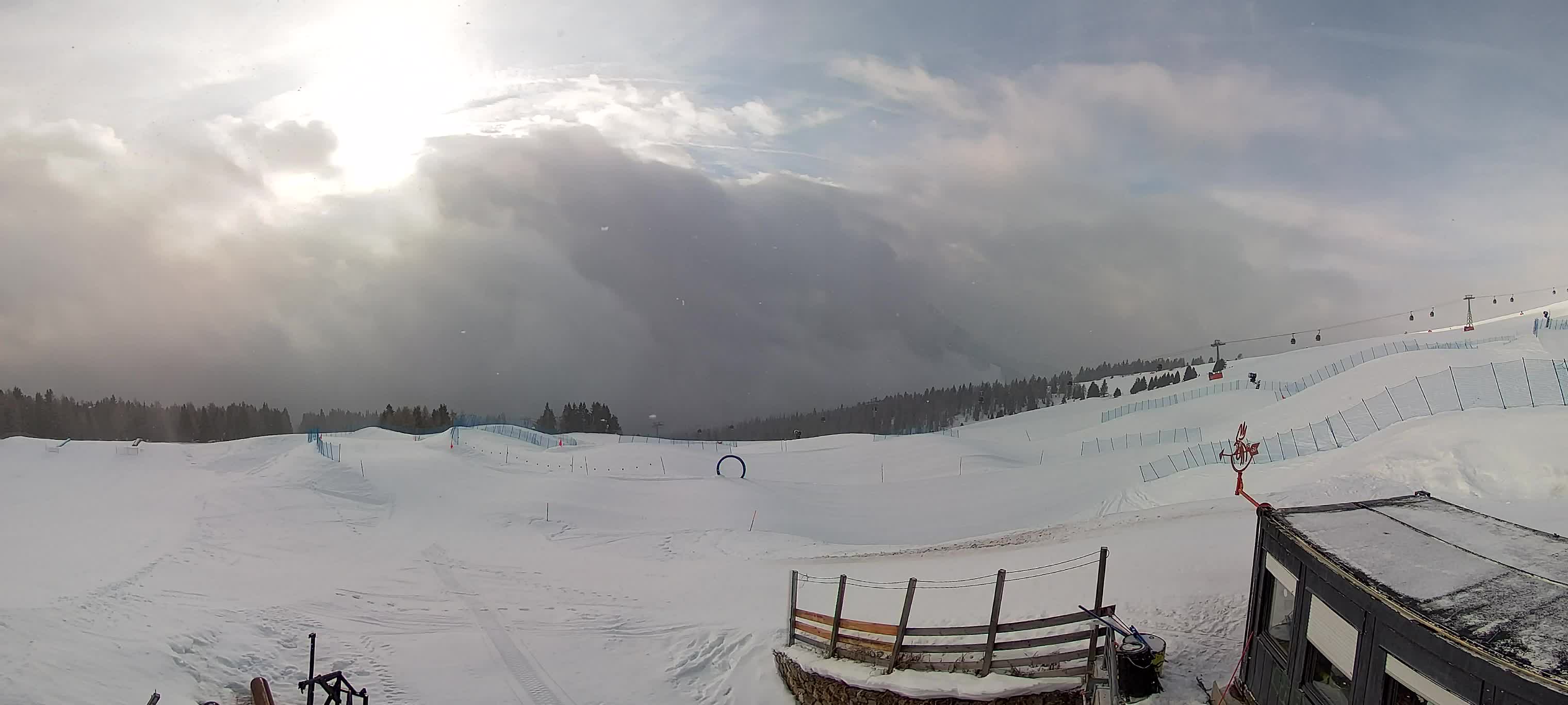 Snowpark Kronplatz live webcam