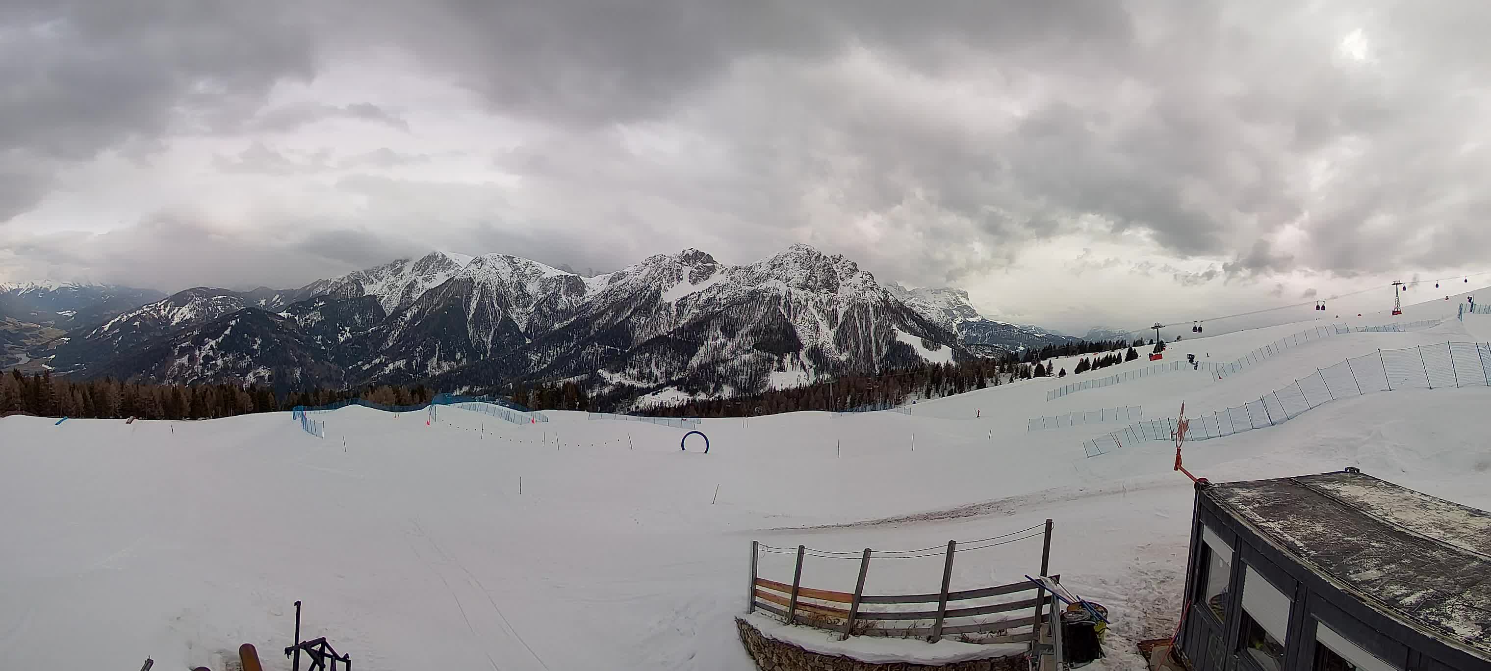 Snowpark Kronplatz live webcam