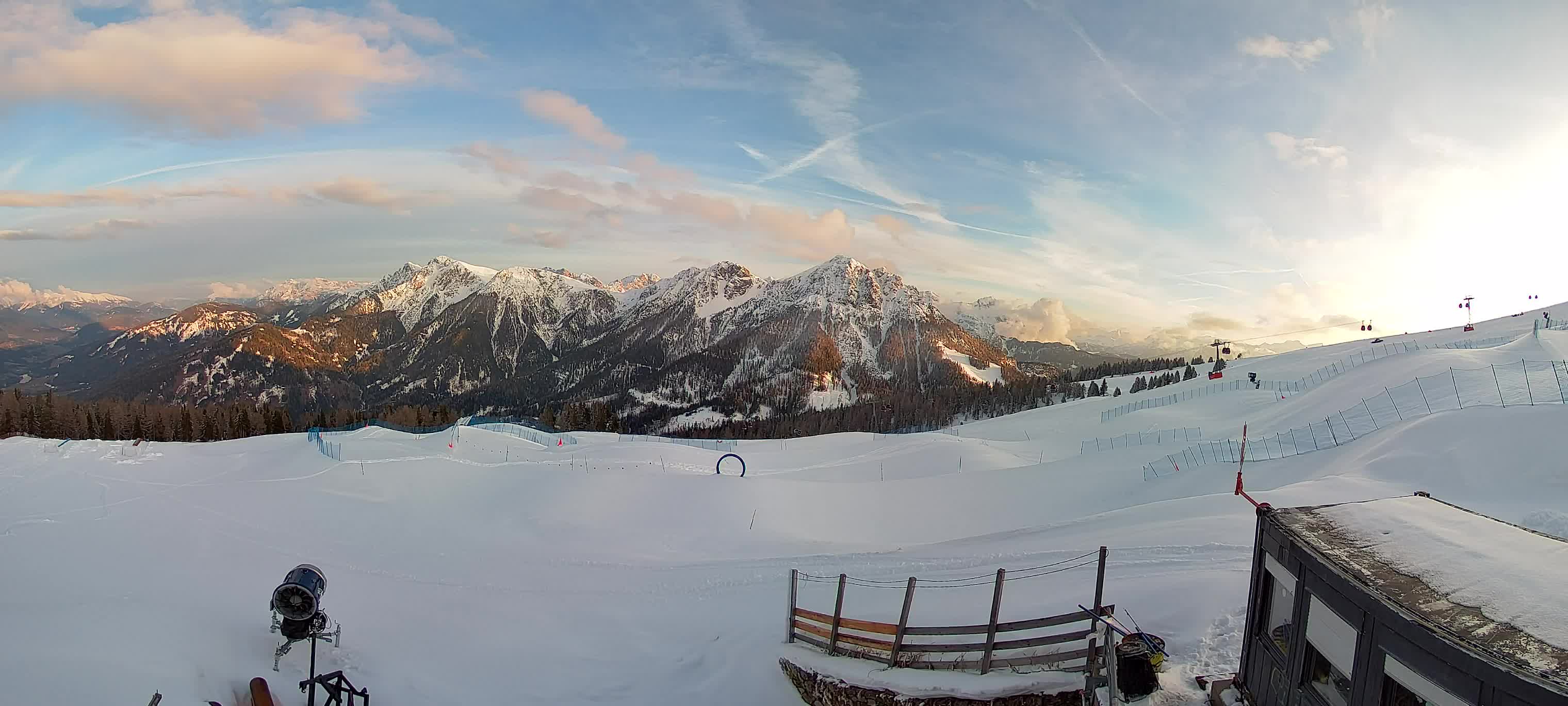 Snowpark Kronplatz live webcam
