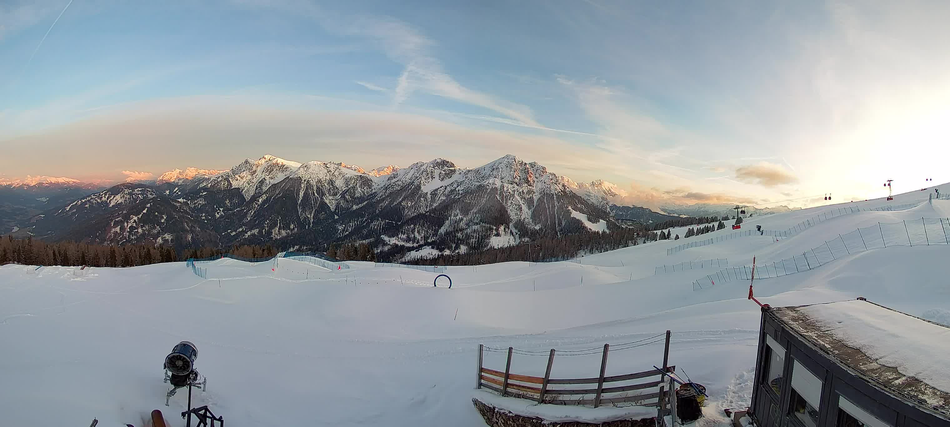 Snowpark Kronplatz live webcam