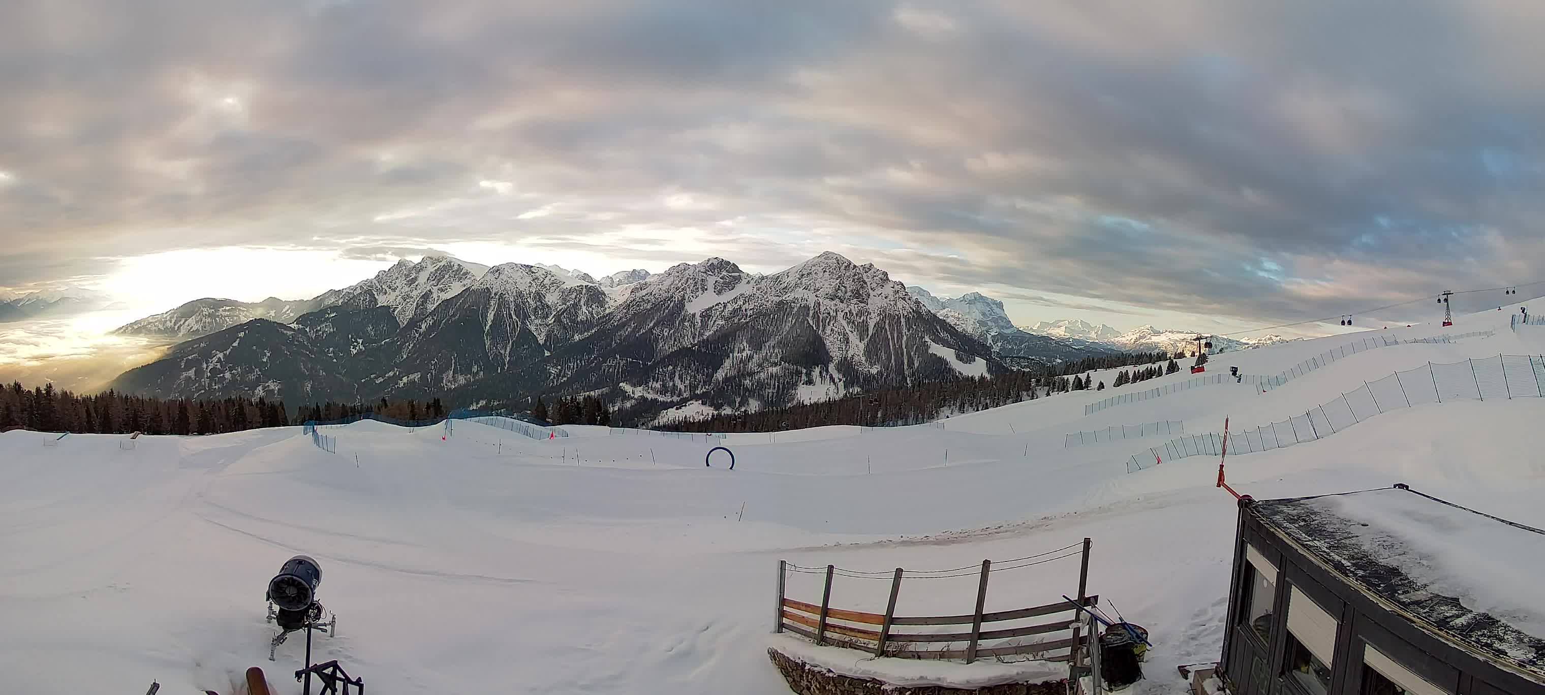 Snowpark Kronplatz live webcam