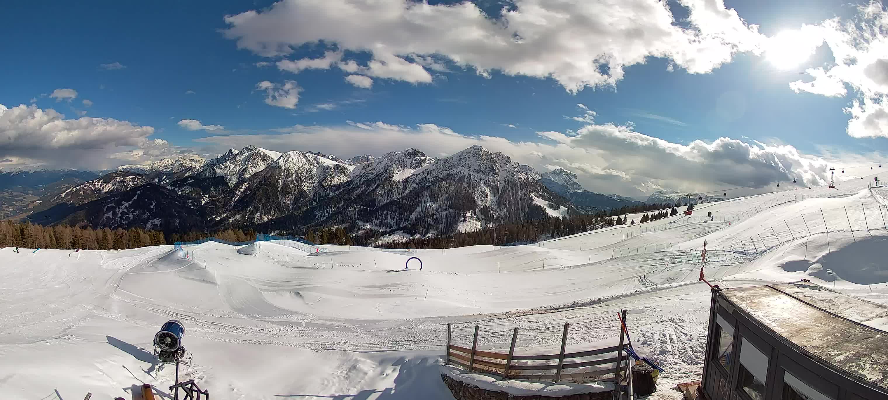 Snowpark Kronplatz live webcam