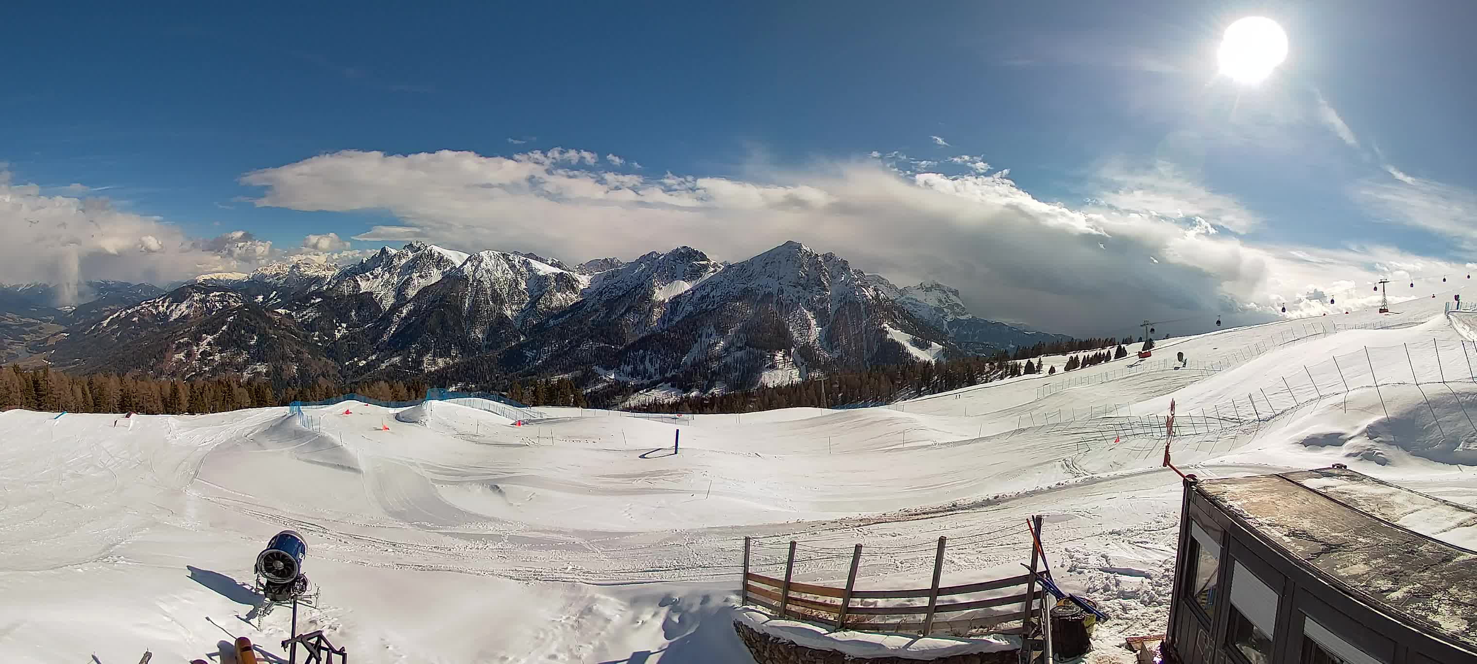 Snowpark Kronplatz live webcam