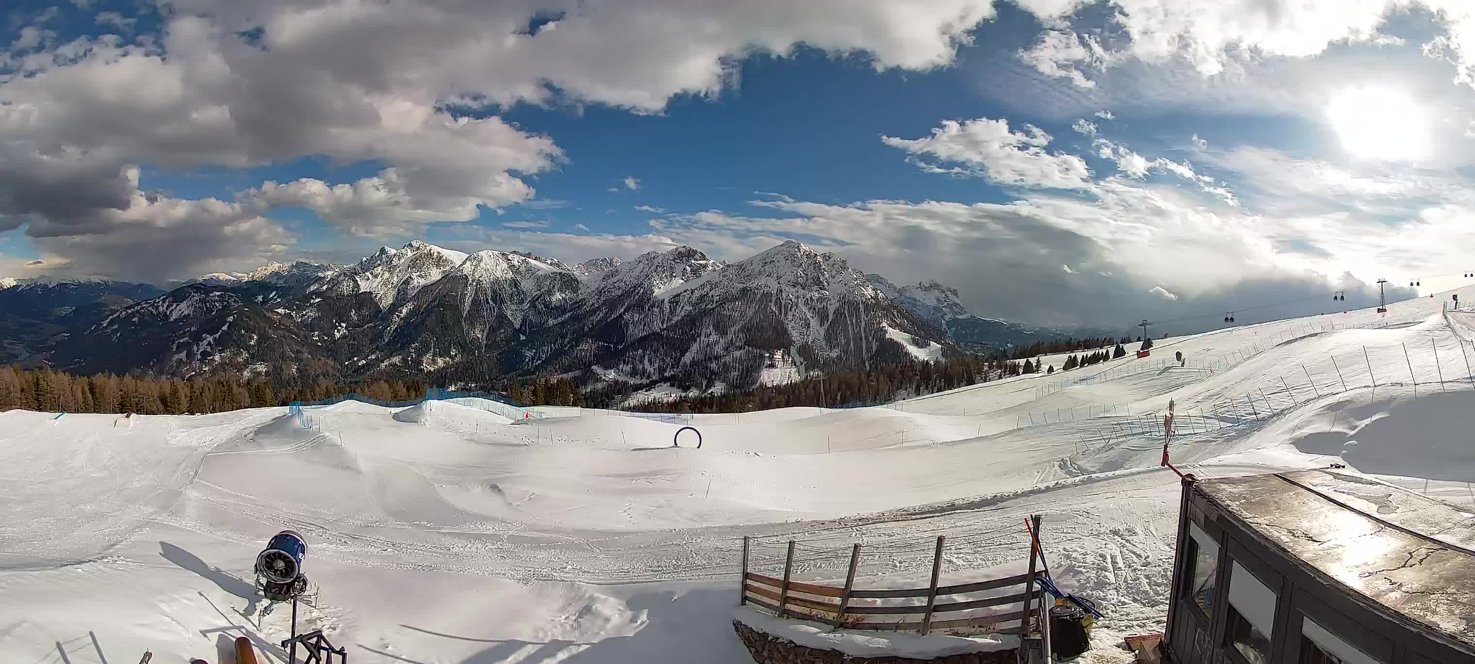 Snowpark Kronplatz live webcam