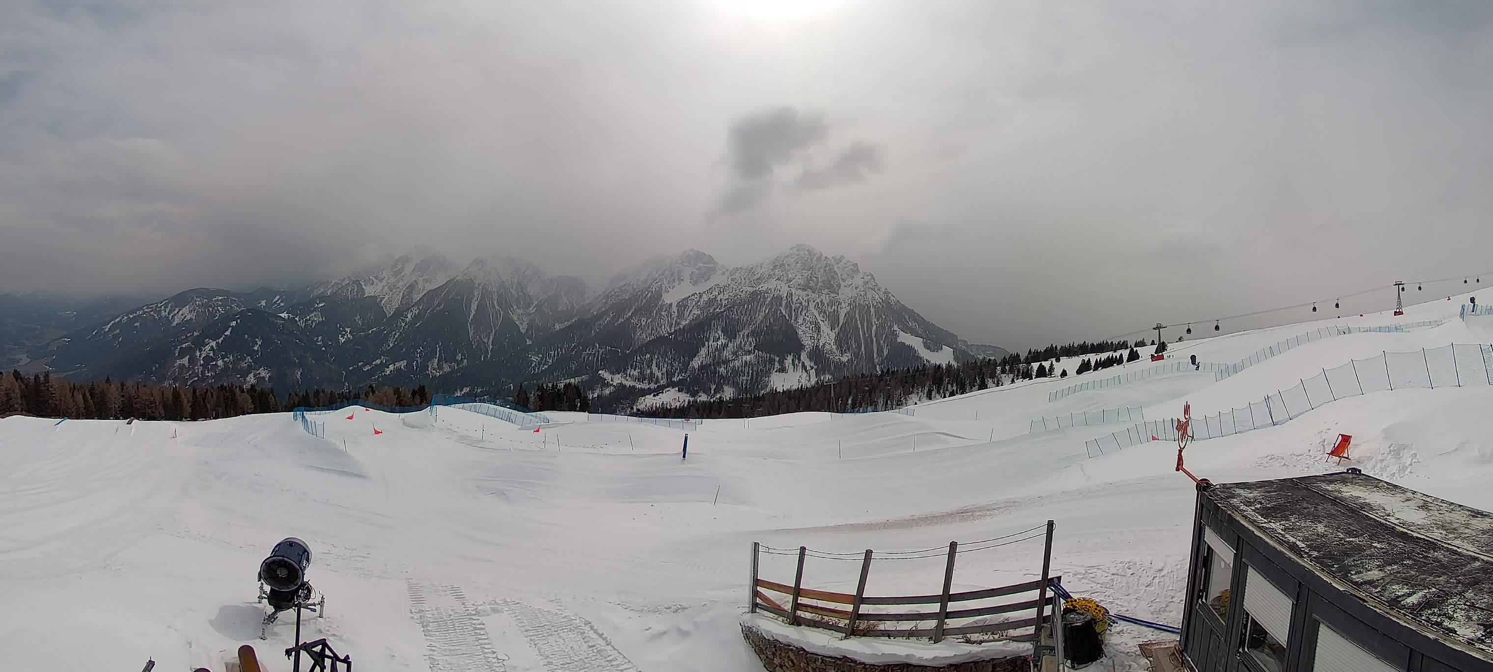 Snowpark Kronplatz live webcam