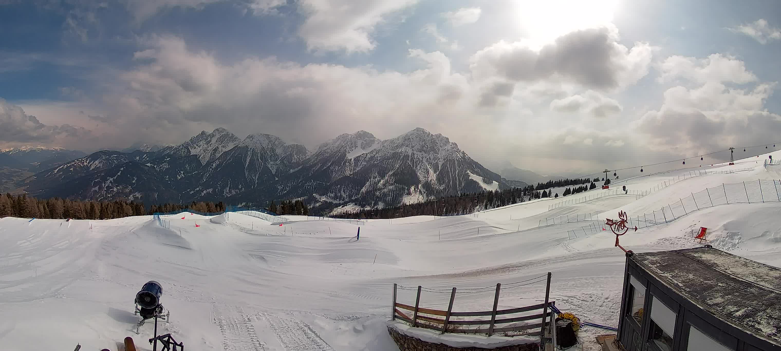 Snowpark Kronplatz live webcam