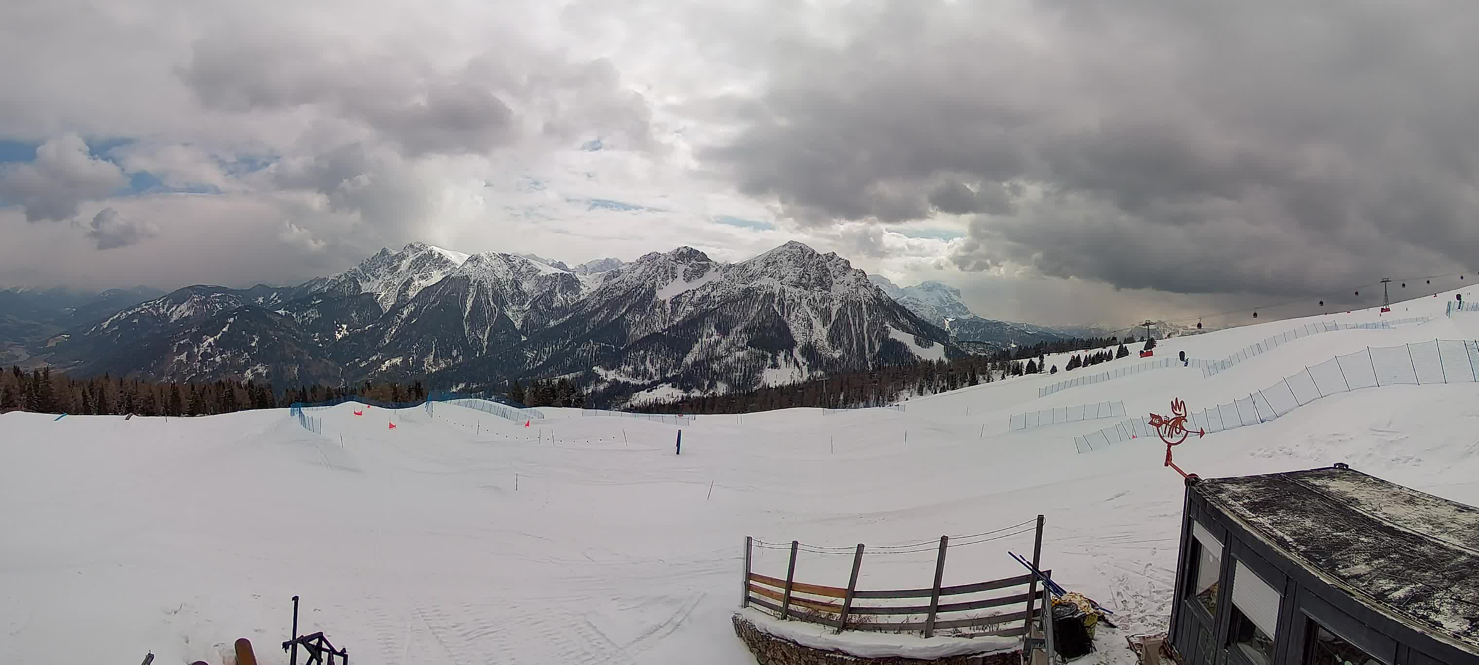 Snowpark Kronplatz live webcam