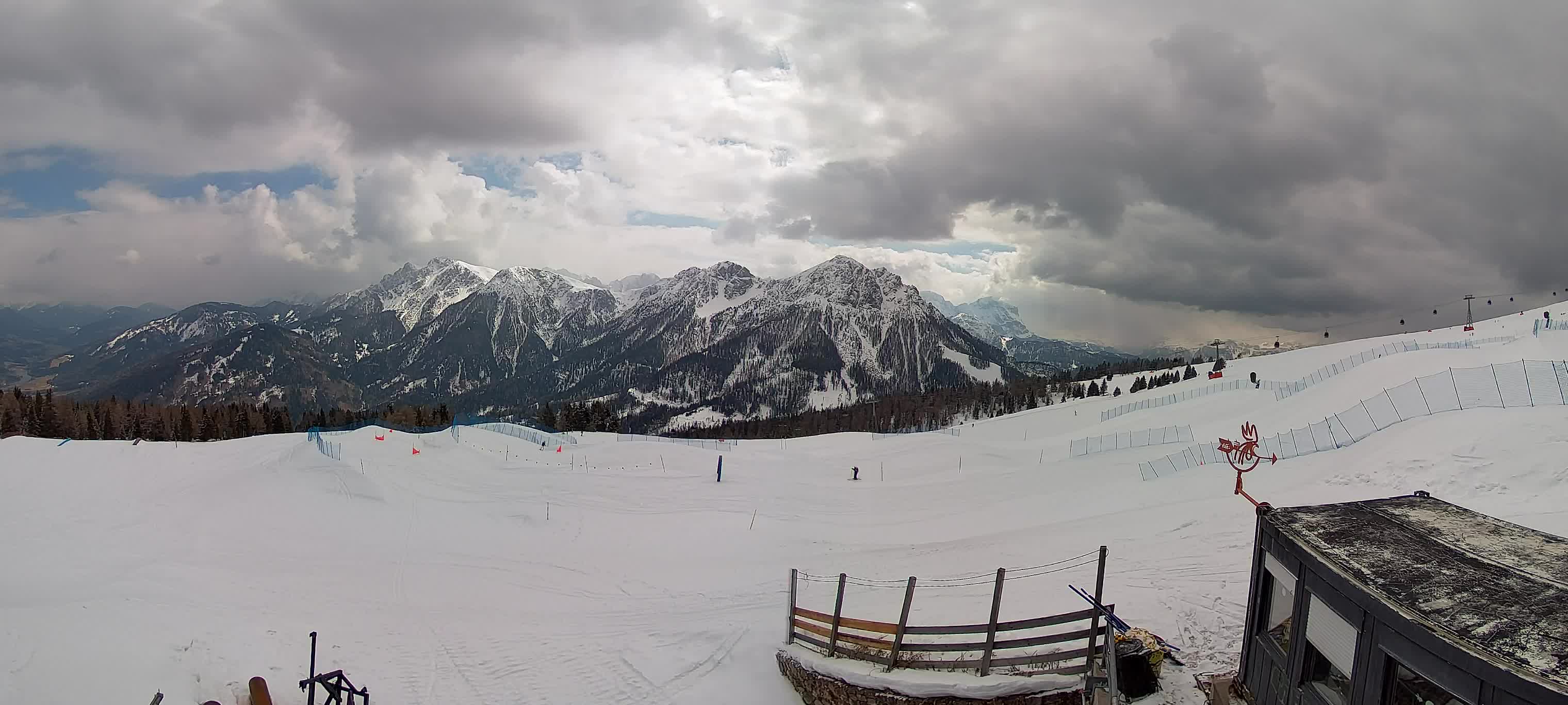 Snowpark Kronplatz live webcam