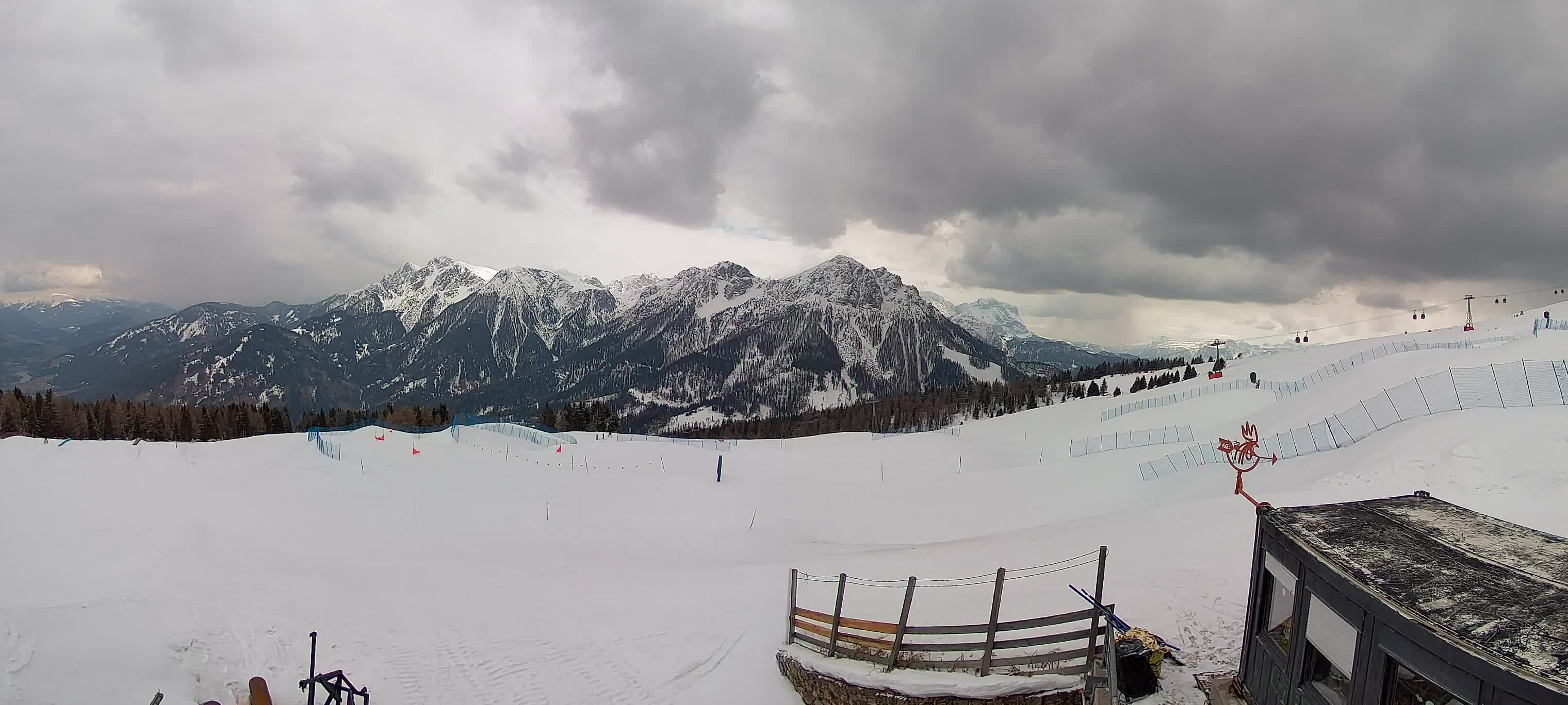 Snowpark Kronplatz live webcam