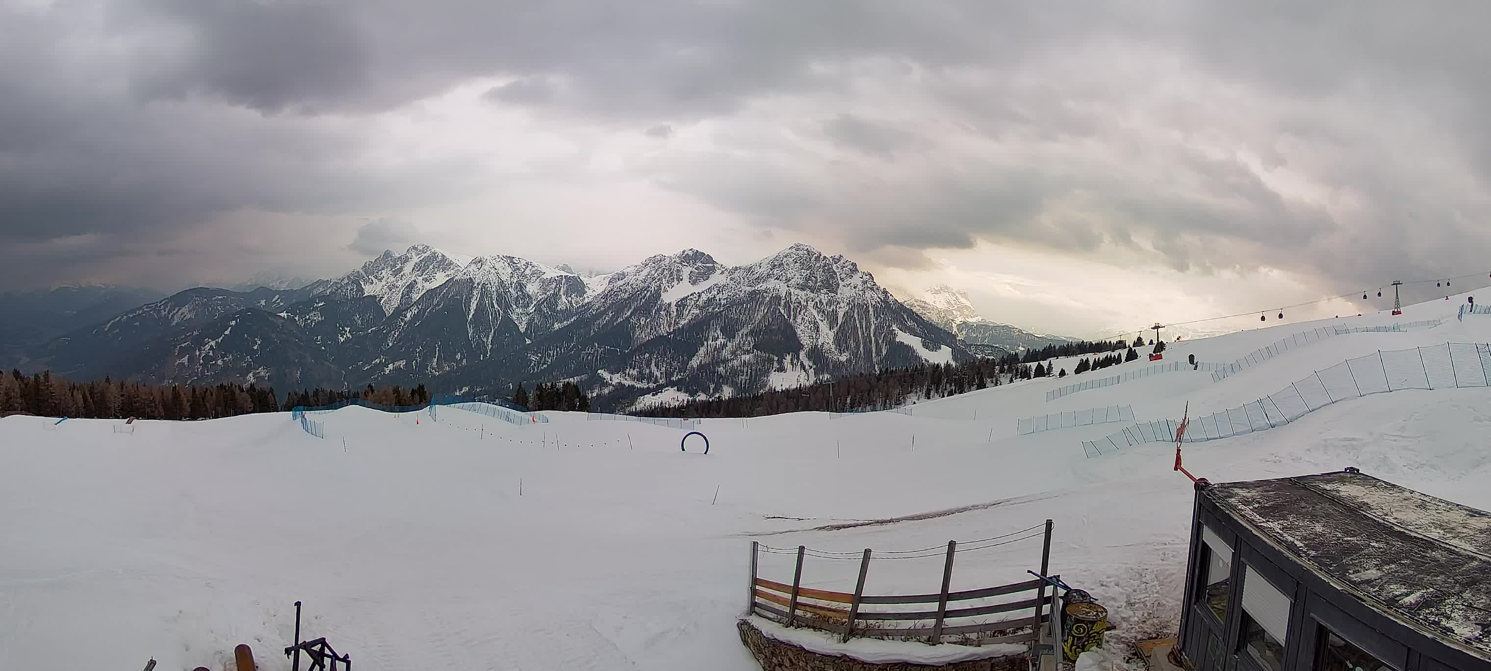 Snowpark Kronplatz live webcam