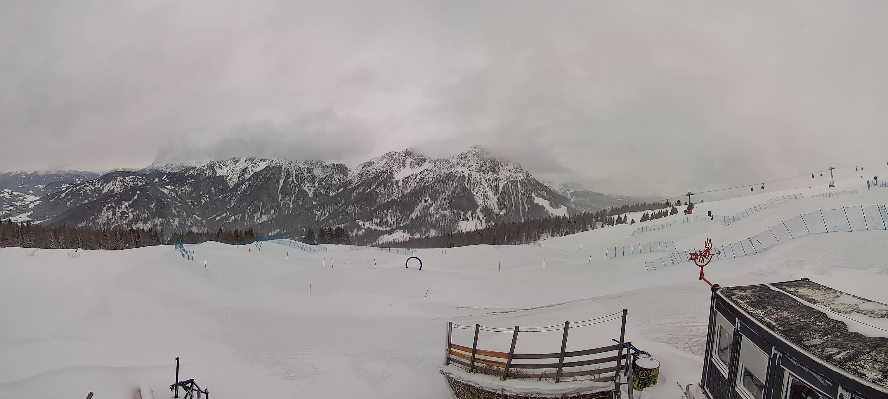 Snowpark Kronplatz live webcam