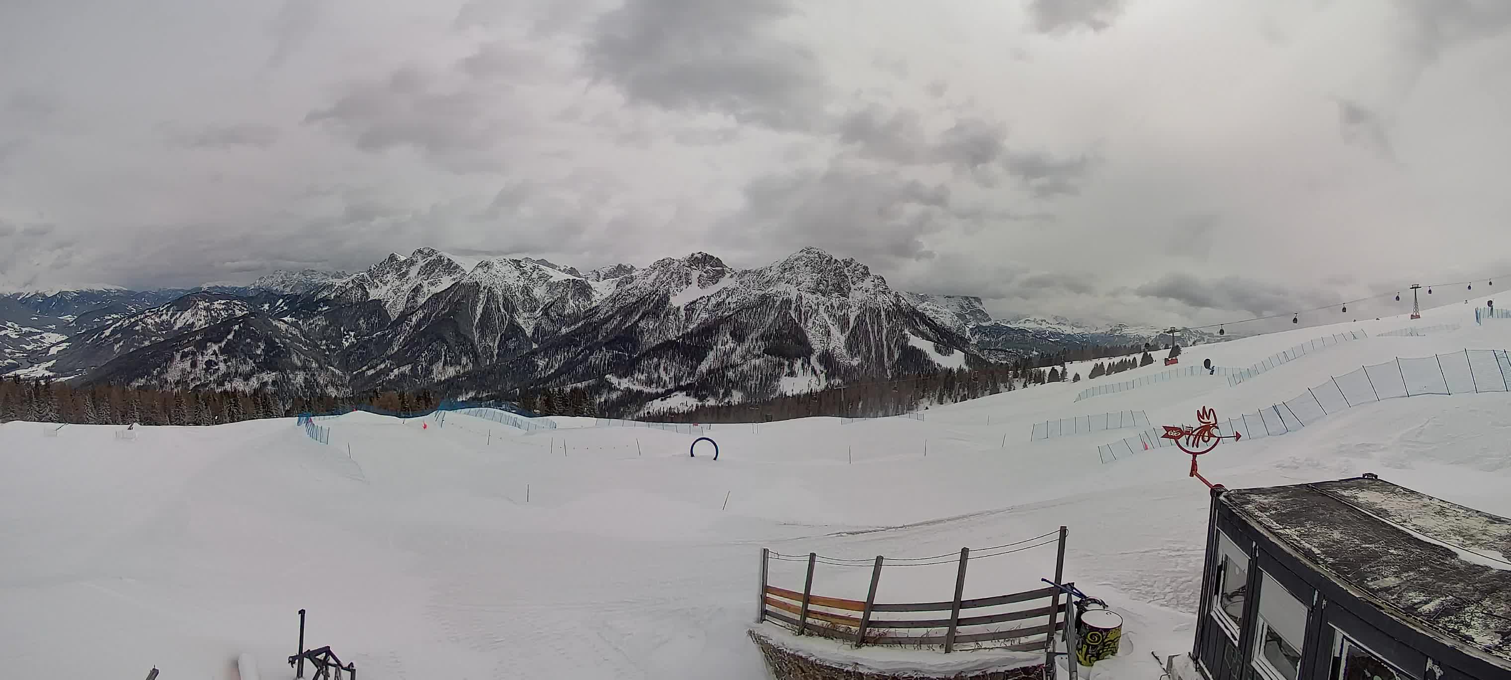 Snowpark Kronplatz live webcam