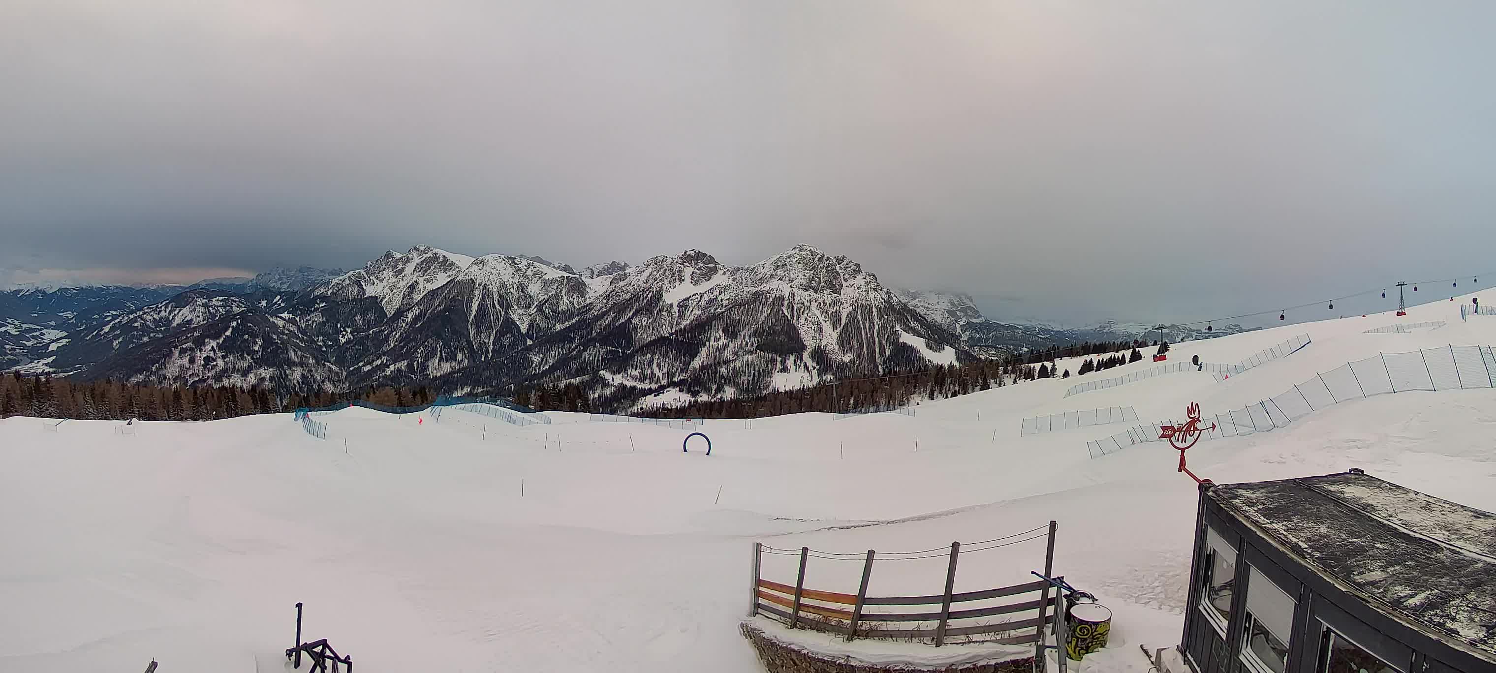 Snowpark Kronplatz live webcam