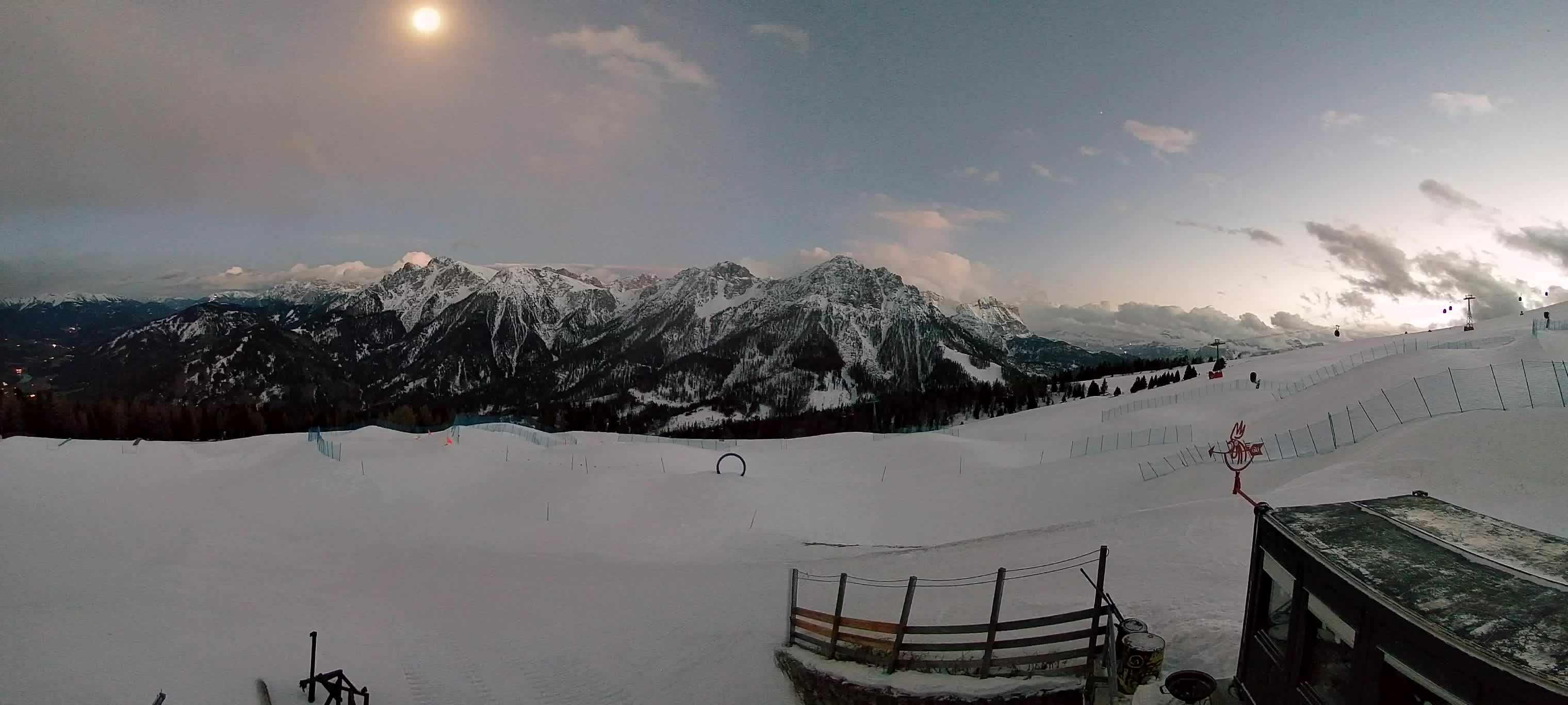 Snowpark Kronplatz live webcam