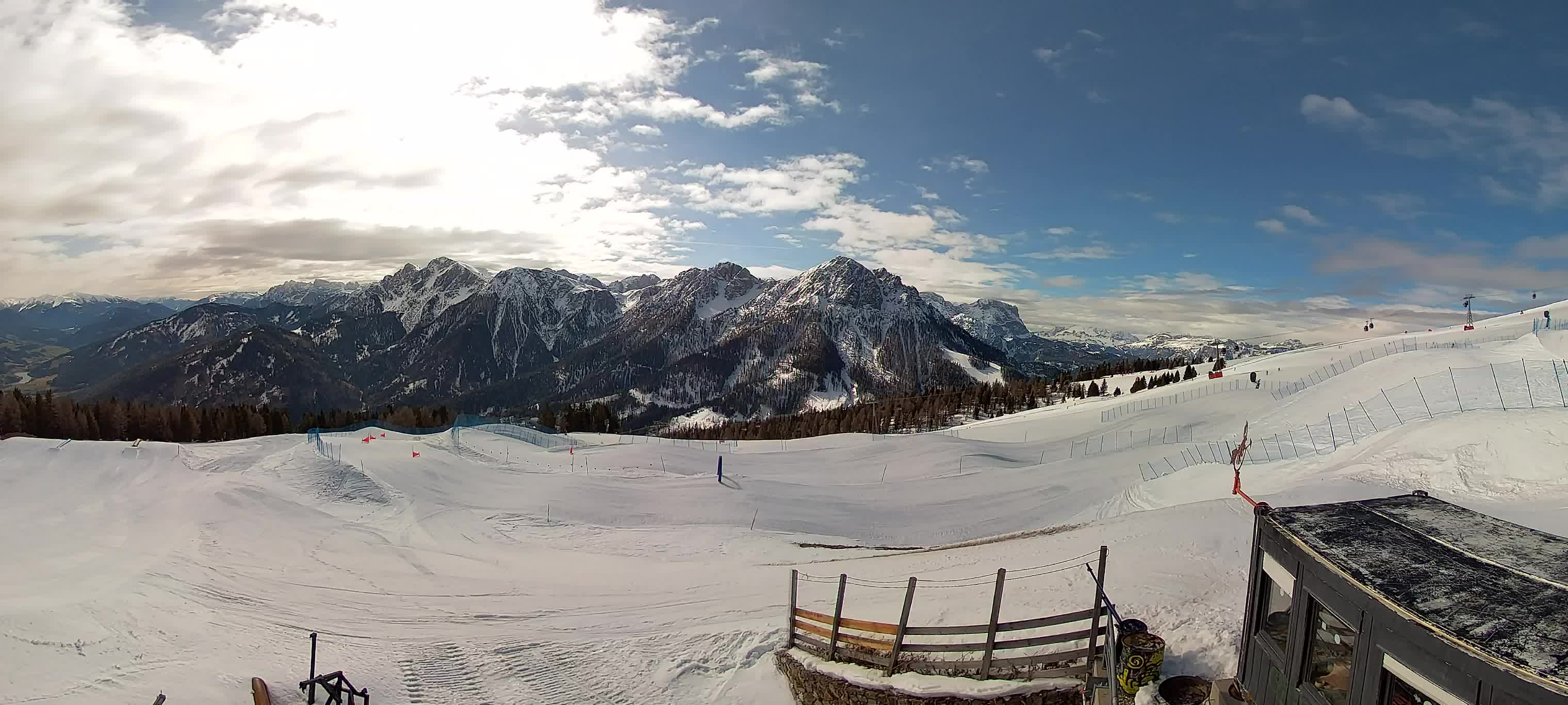 Snowpark Kronplatz live webcam