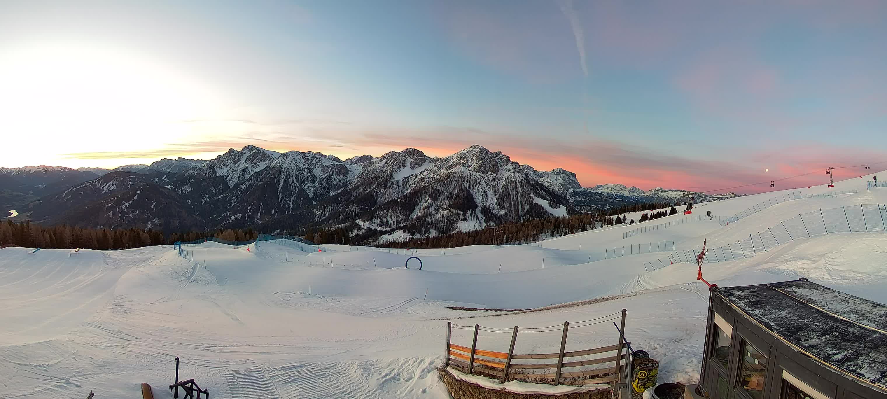 Snowpark Kronplatz live webcam