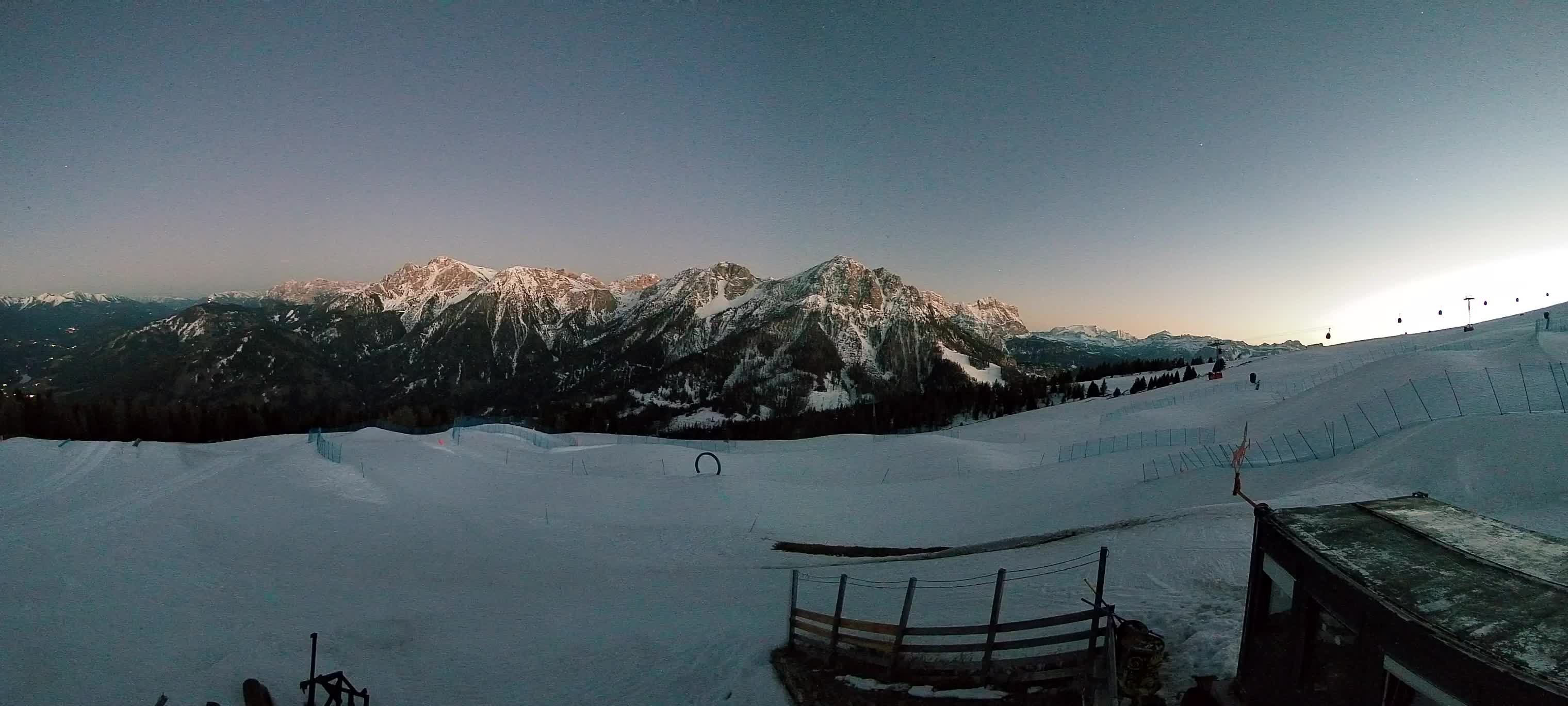 Snowpark Kronplatz live webcam