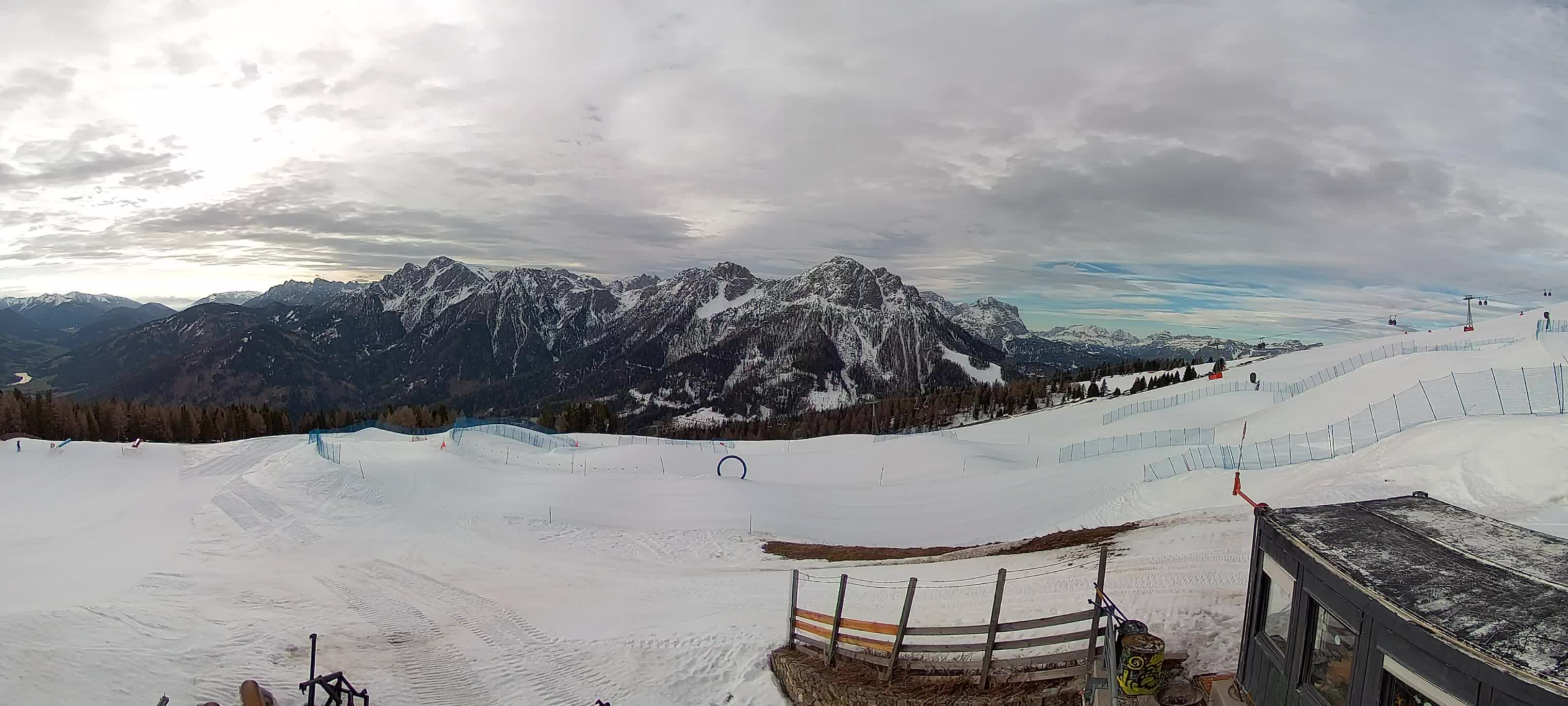 Snowpark Kronplatz live webcam