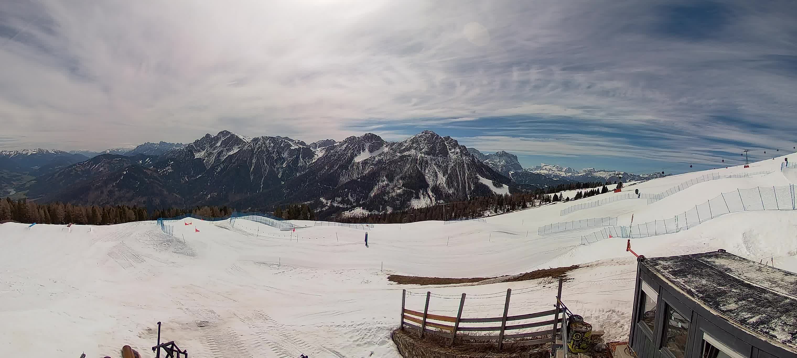 Snowpark Kronplatz live webcam