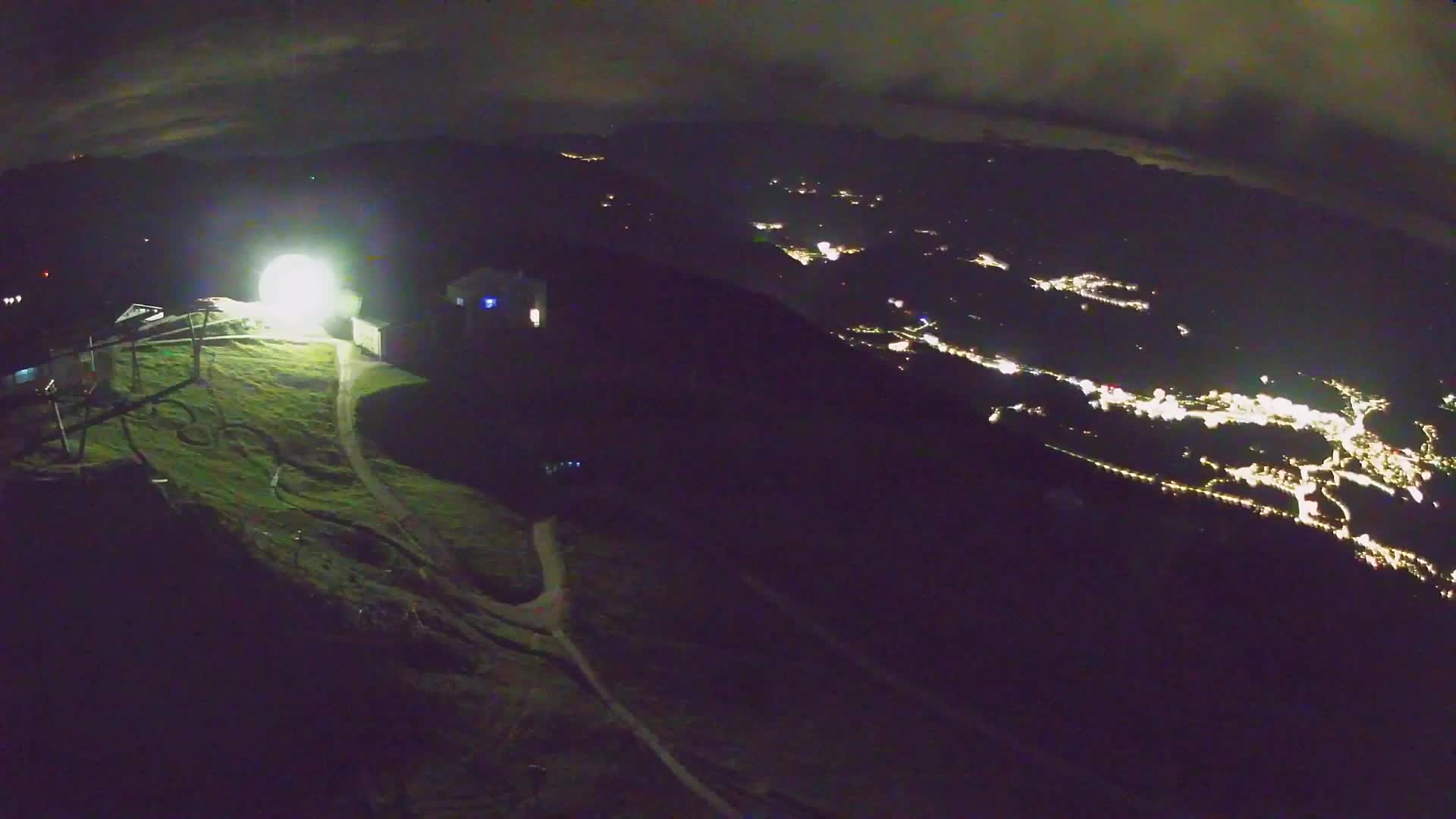Kronplatz peak Ski resort | view to Bruneck