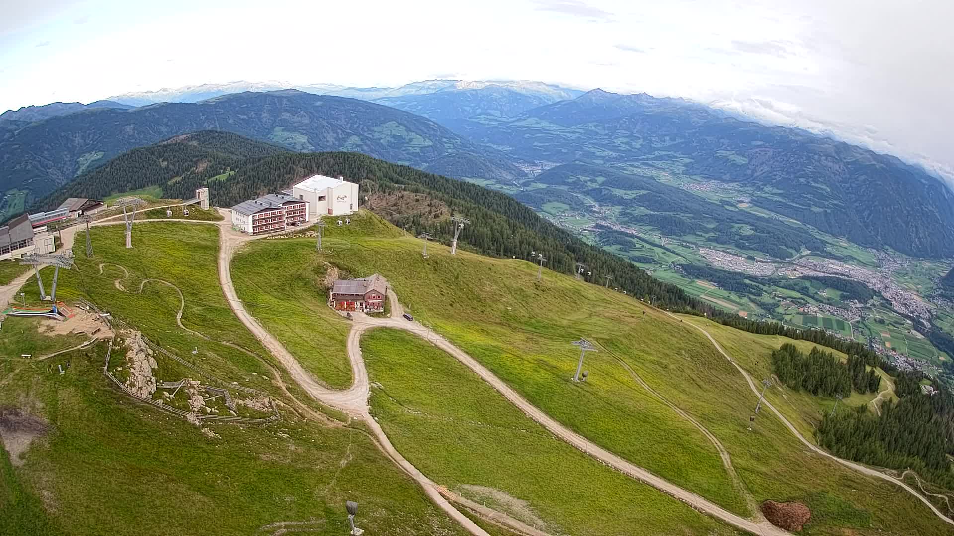 Stazione sciistica di Plan de Corones | vista su Brunico
