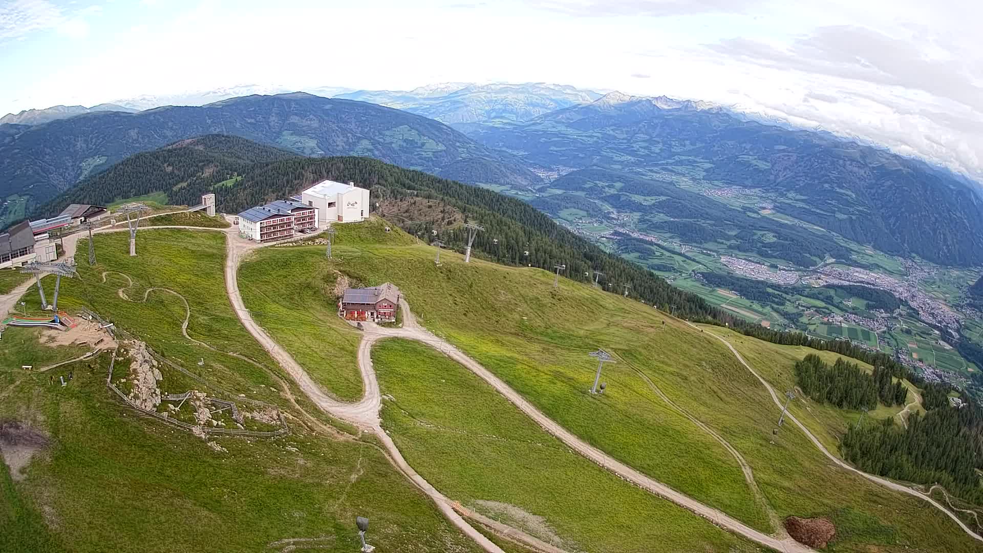 Stazione sciistica di Plan de Corones | vista su Brunico
