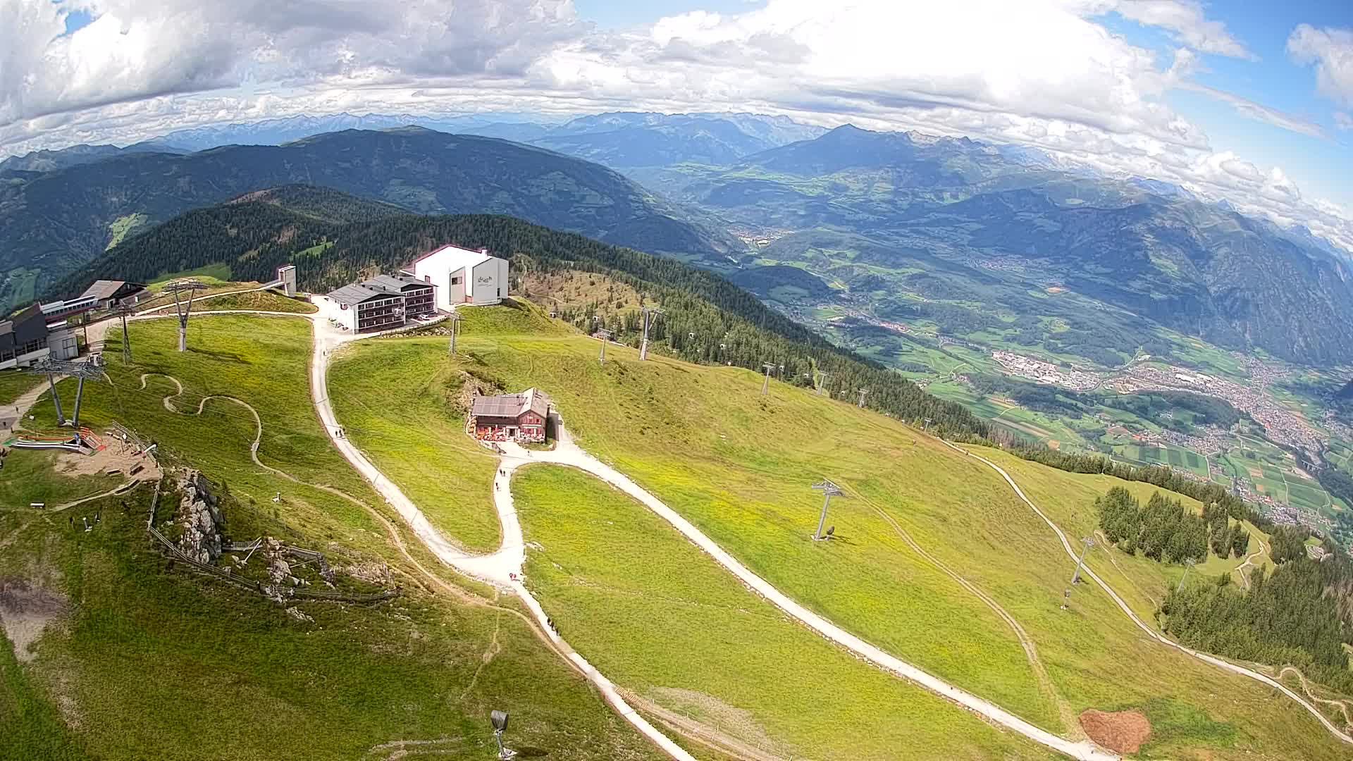 Stazione sciistica di Plan de Corones | vista su Brunico