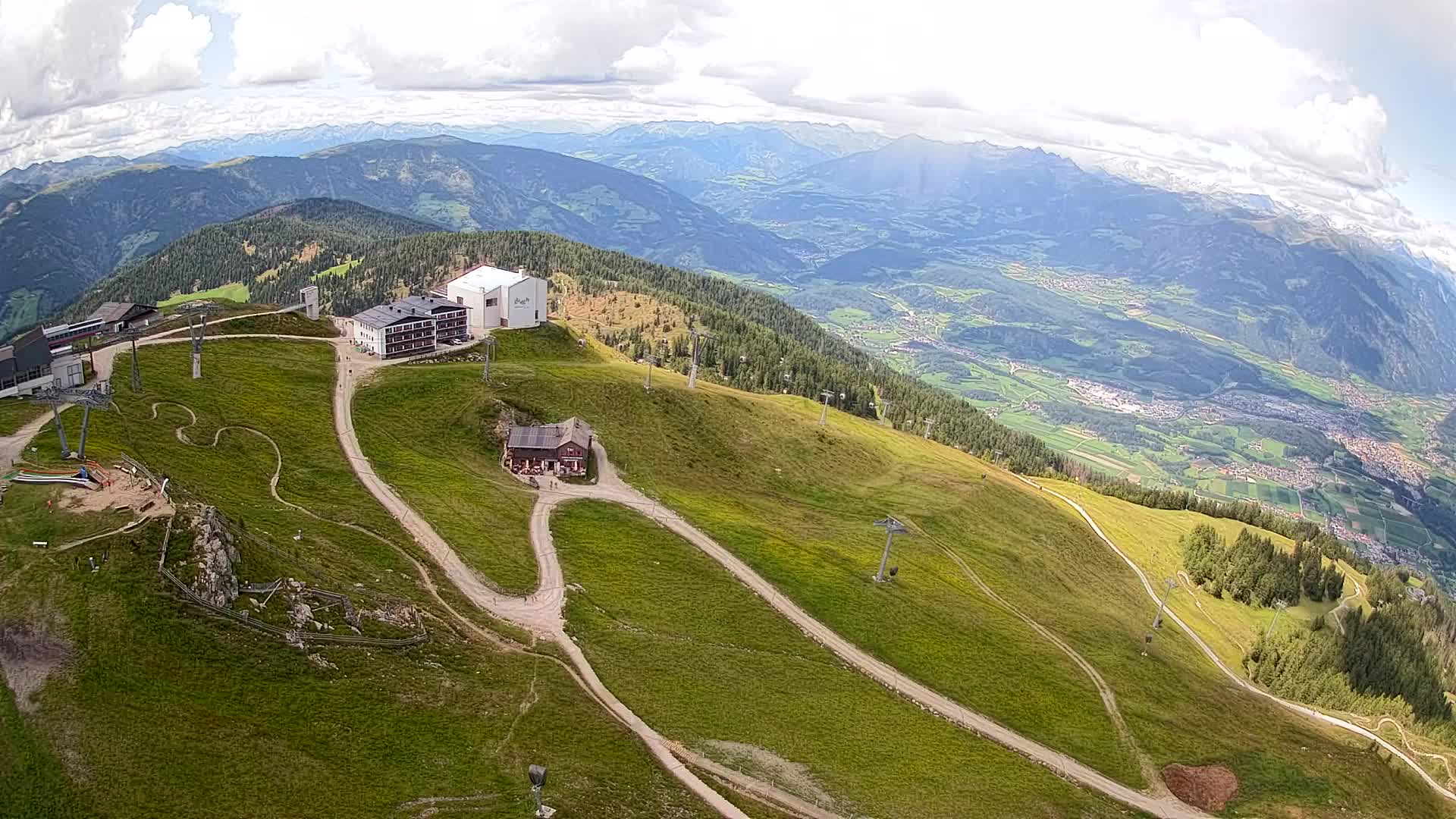 Stazione sciistica di Plan de Corones | vista su Brunico