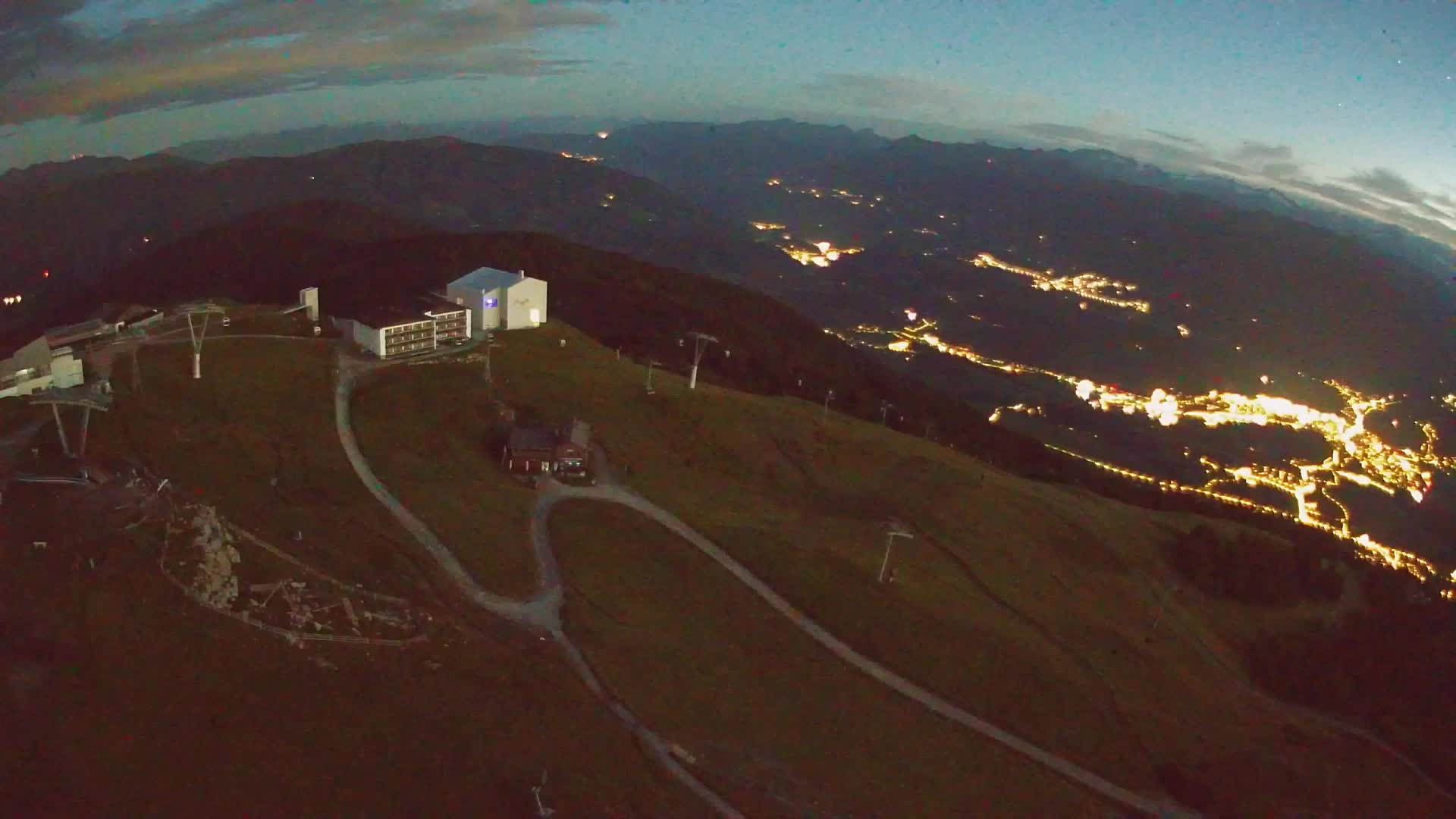 Skigebiet Kronplatz Gipfel | Blick auf Bruneck