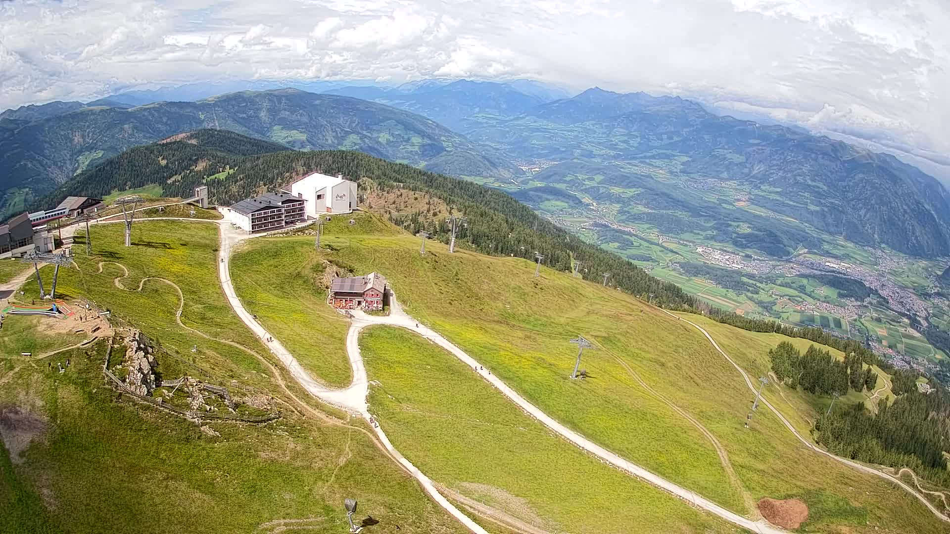 Skigebiet Kronplatz Gipfel | Blick auf Bruneck