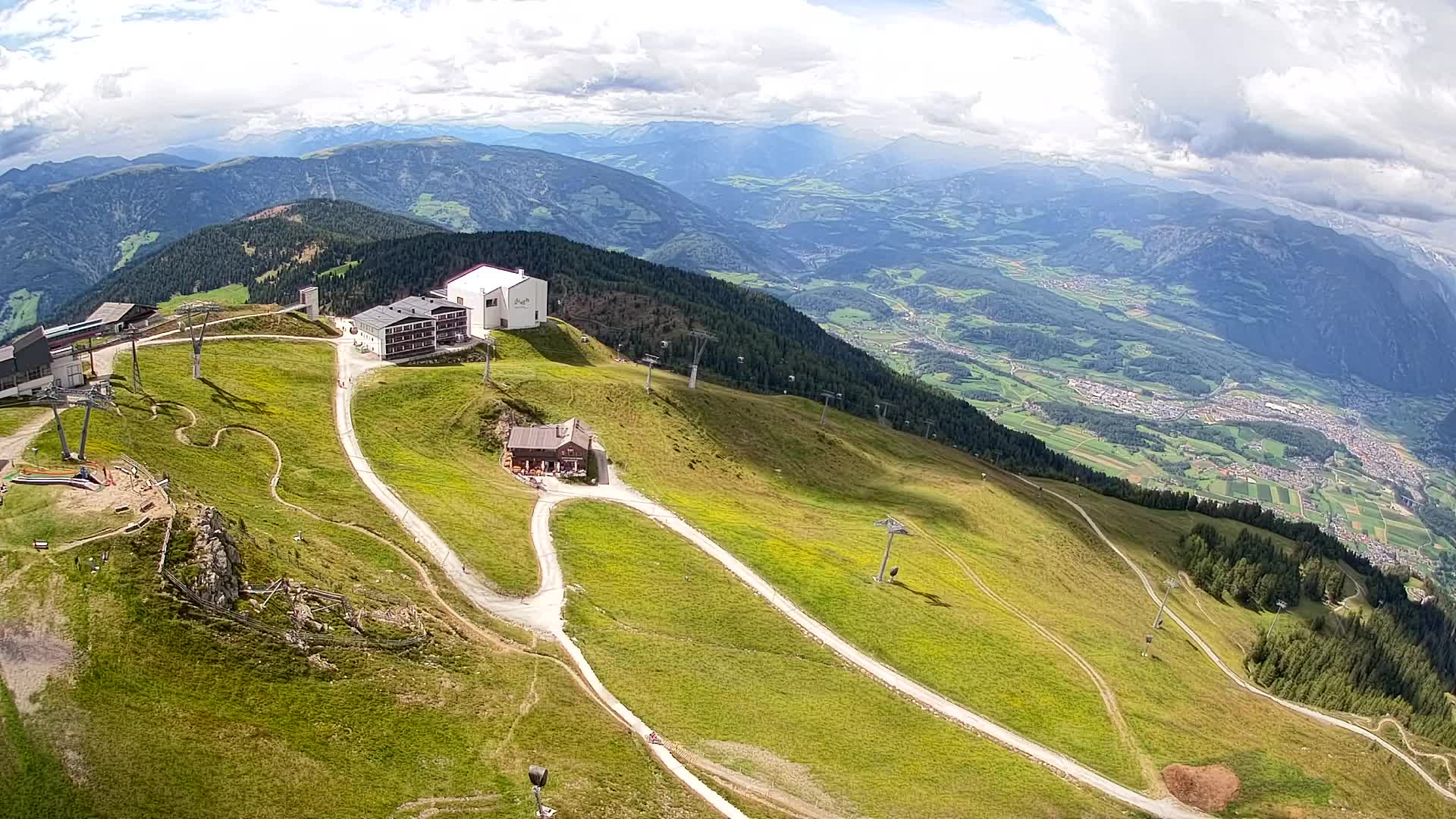 Skigebiet Kronplatz Gipfel | Blick auf Bruneck
